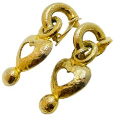 Vintage gold heart dangle clip on earrings