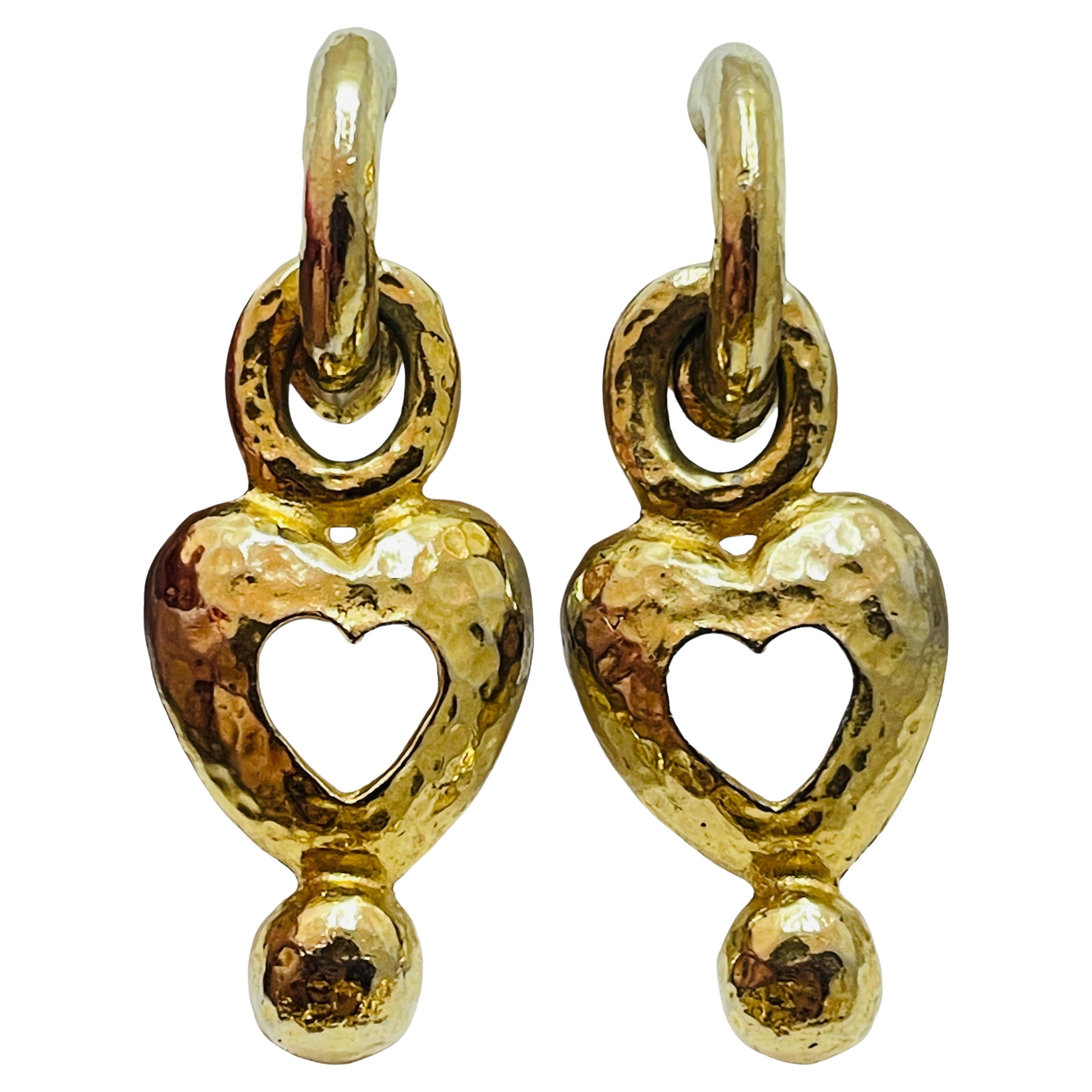 Vintage gold heart dangle clip on earrings For Sale