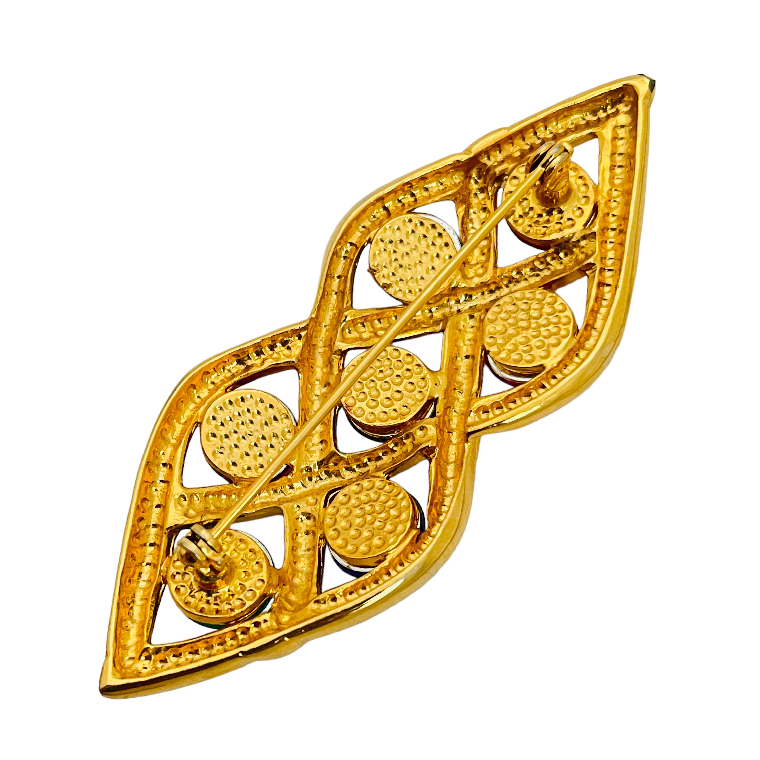 Vintage gold jewel colorful designer runway brooch In Excellent Condition For Sale In Palos Hills, IL