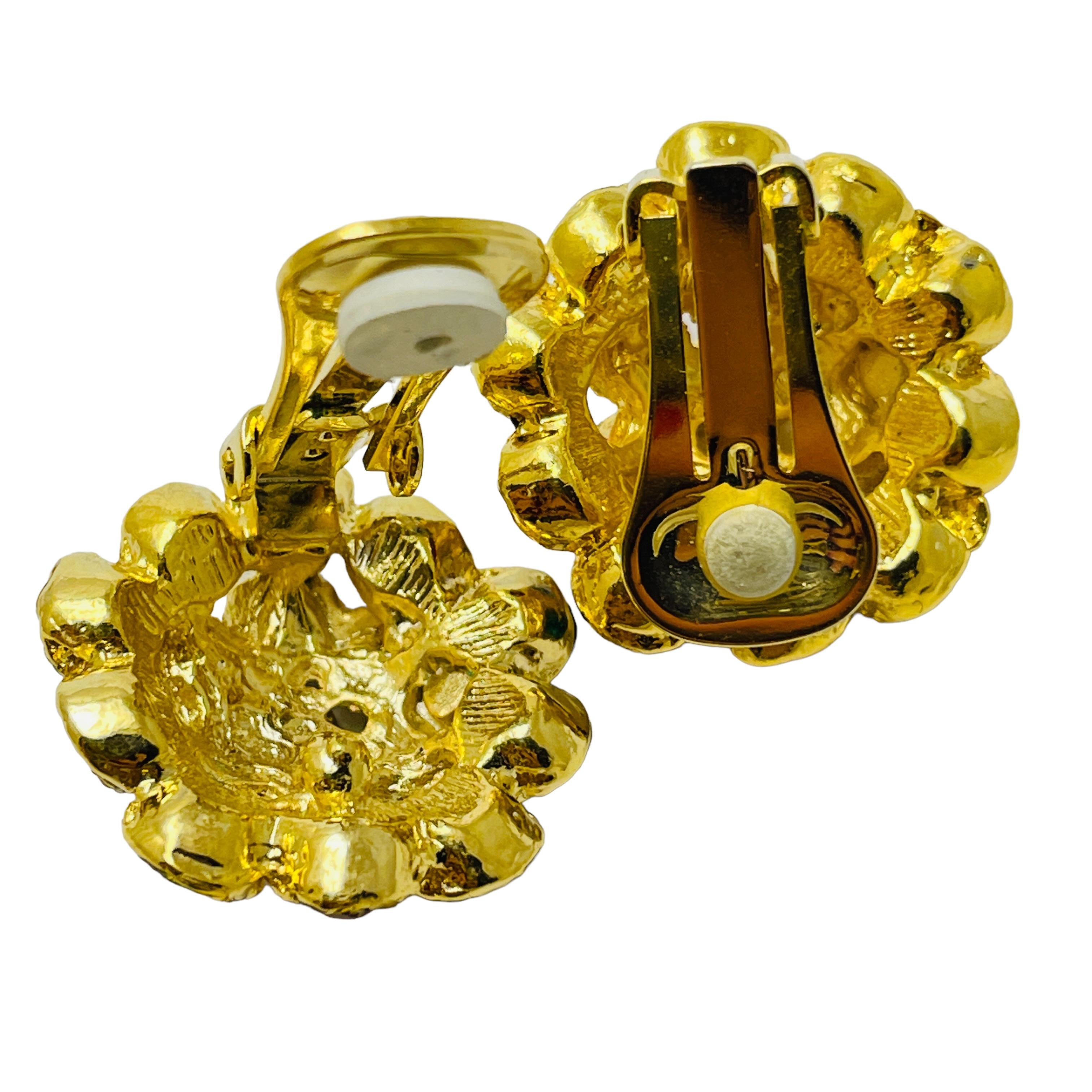 Vintage gold jewel moghul designer runway clip on earrings In Good Condition For Sale In Palos Hills, IL