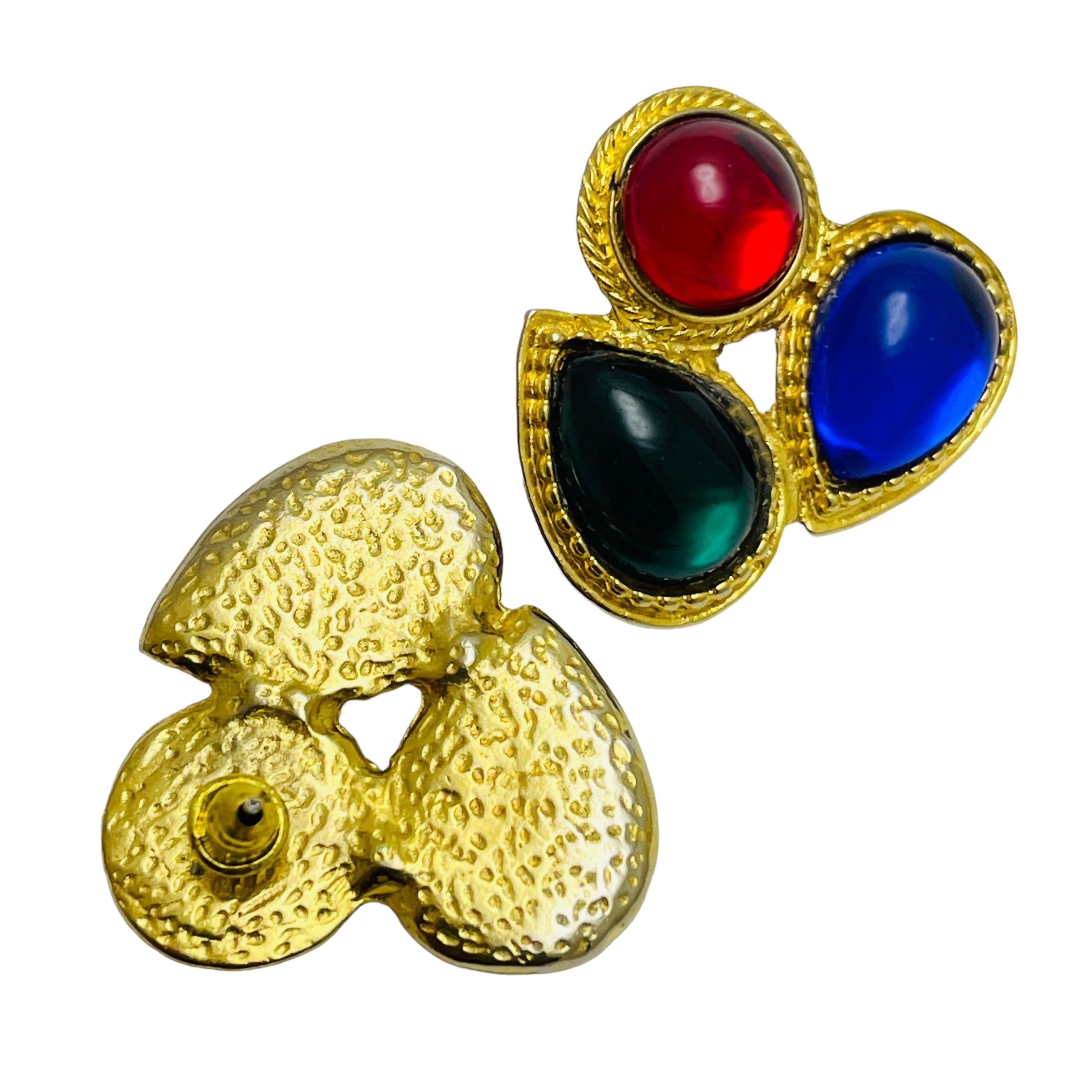 Orecchini d'oro Jewell d'epoca in resina con cabochons In condizioni buone in vendita a Palos Hills, IL