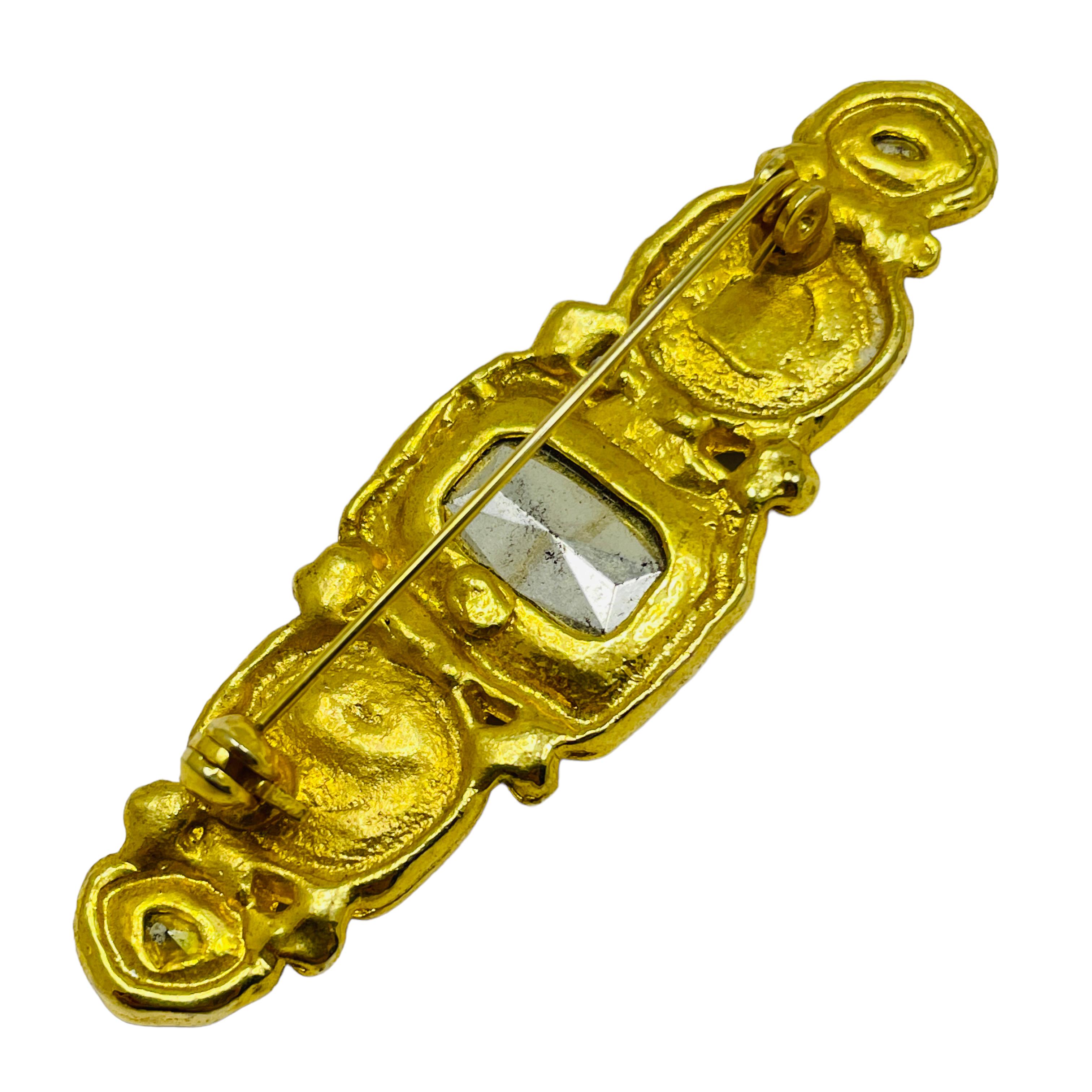 Vintage gold jewel resin stones designer brooch In Good Condition For Sale In Palos Hills, IL