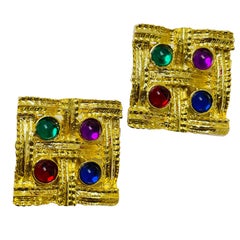 Boucles d'oreilles à clip vintage en or et strass pour les défilés de mode