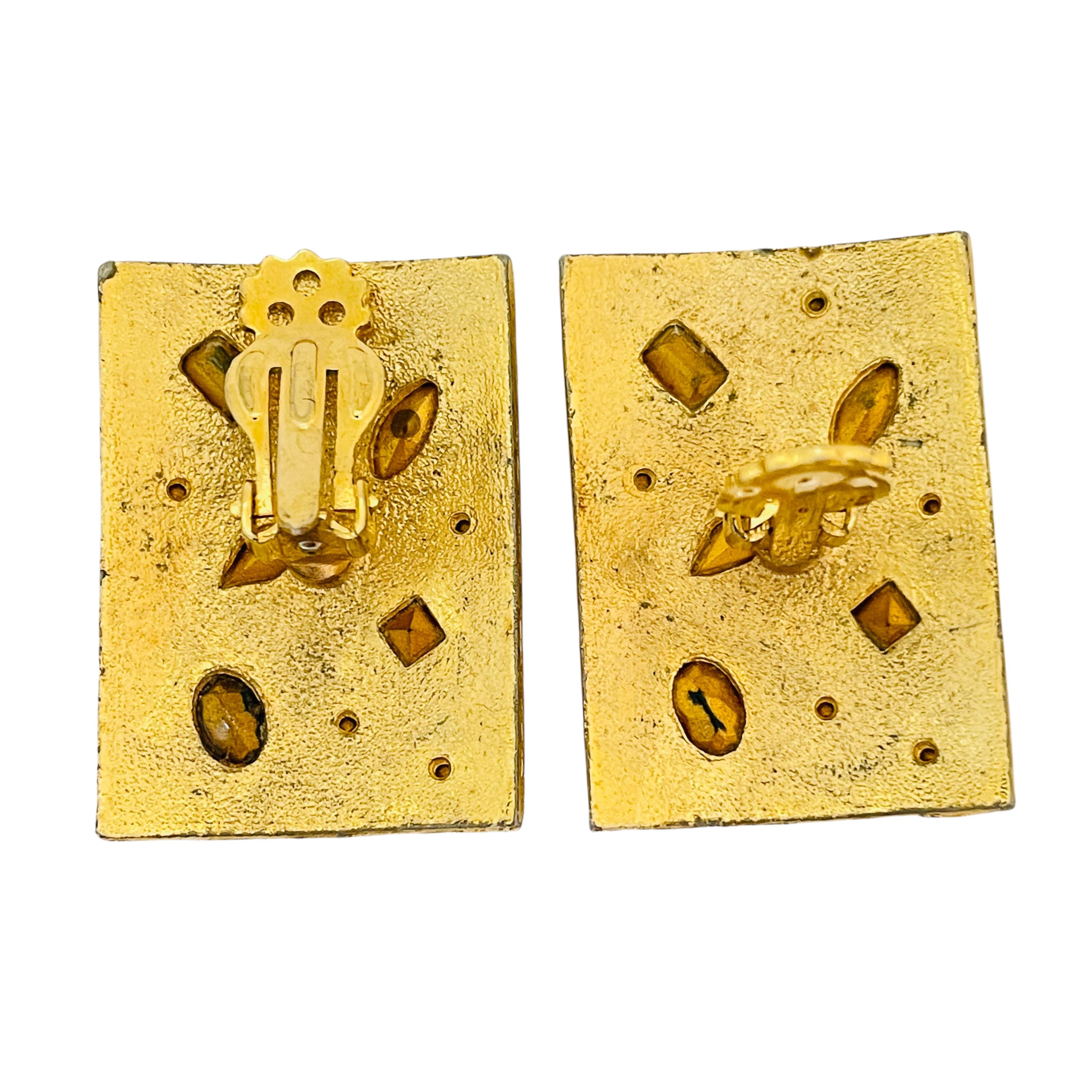 Women's Vintage gold jewel rhinestones modernist designer runway clip on earrings For Sale
