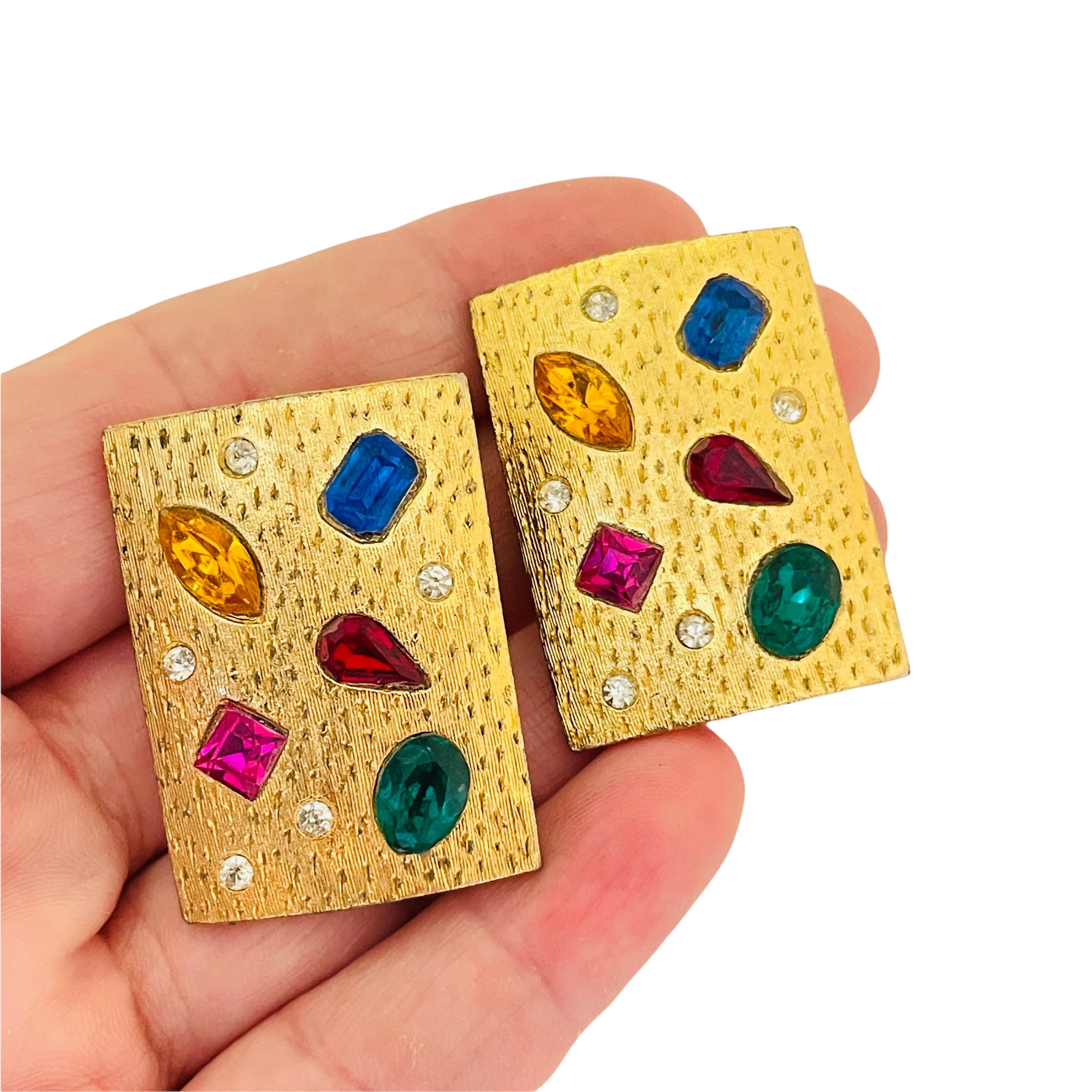 Vintage gold jewel rhinestones modernist designer runway clip on earrings For Sale 1