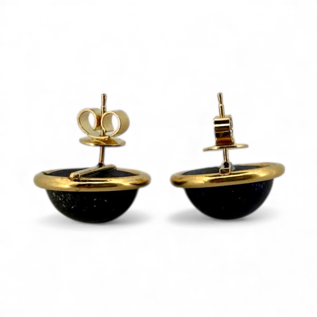 Vintage Gold Lapis Earrings 15mm For Sale 2