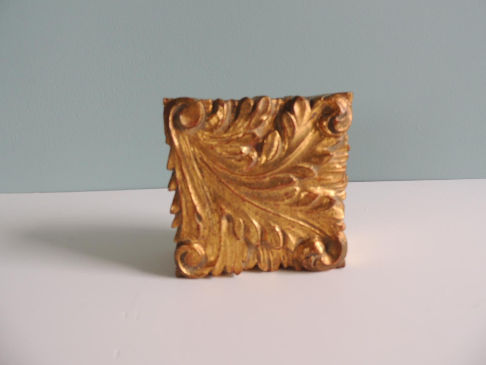 Vintage Gold Leaf Florentine Hand carved Decorative Wood Box with Acanthus Leaves Carved Lid
Size: 4.5 x 4.5 x 2.25