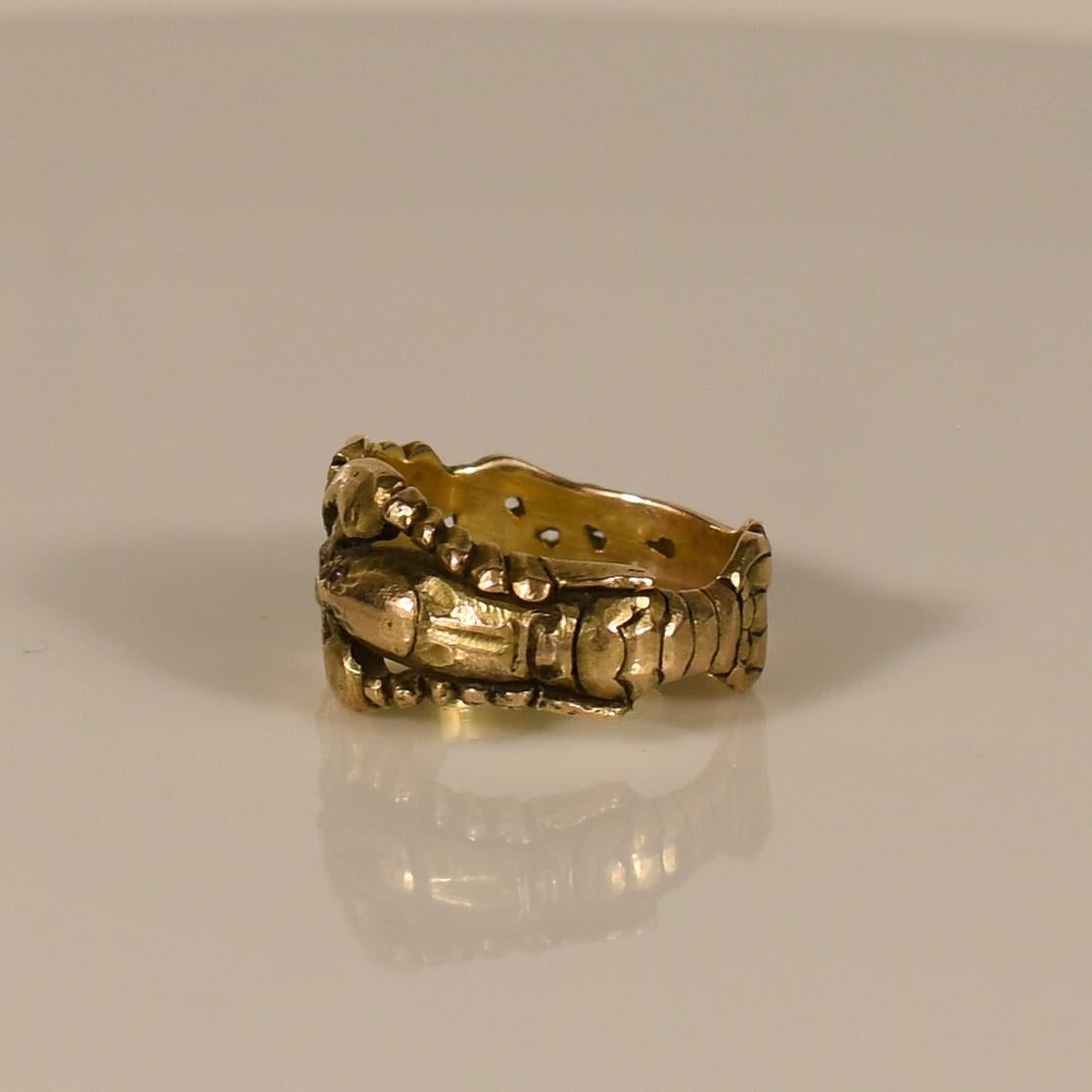 Vintage Gold Lobster Ring In Good Condition For Sale In Addison, TX