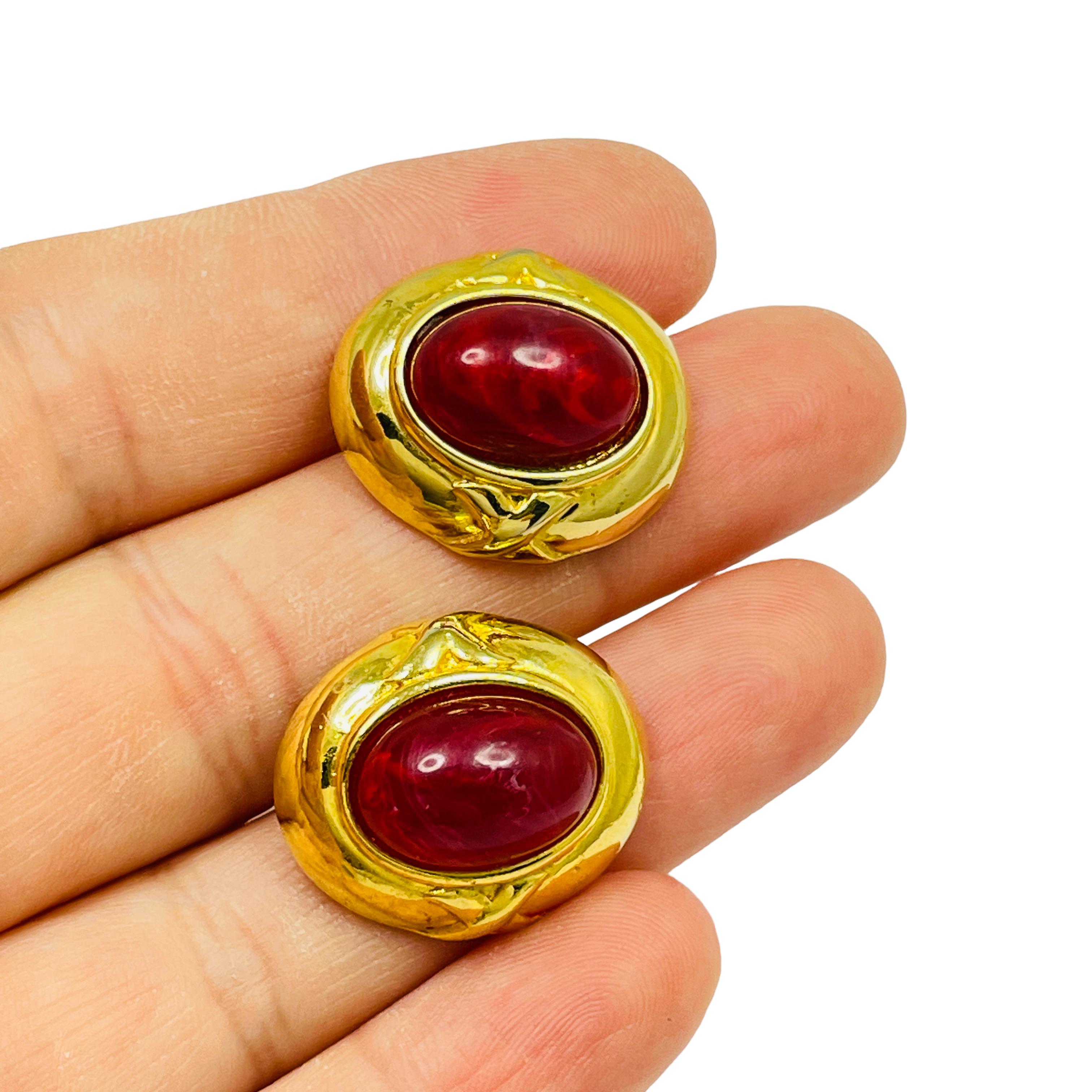 Women's or Men's Vintage gold marbled red glass designer pierced earrings For Sale