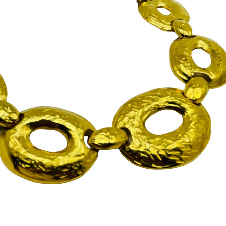 Vintage gold massive textured designer runway necklace For Sale at 1stDibs