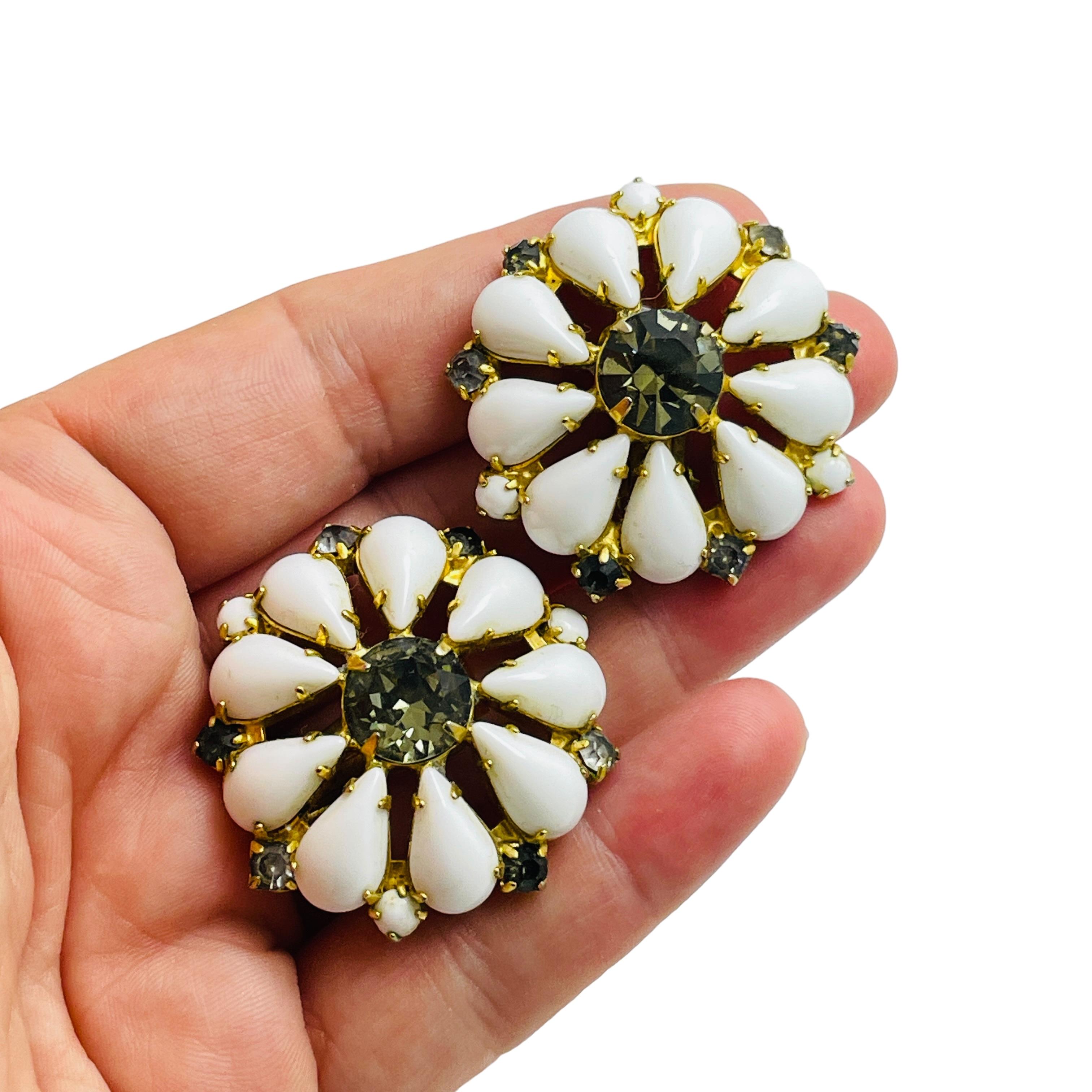 Women's Vintage gold milk glass stones designer clip on earrings For Sale