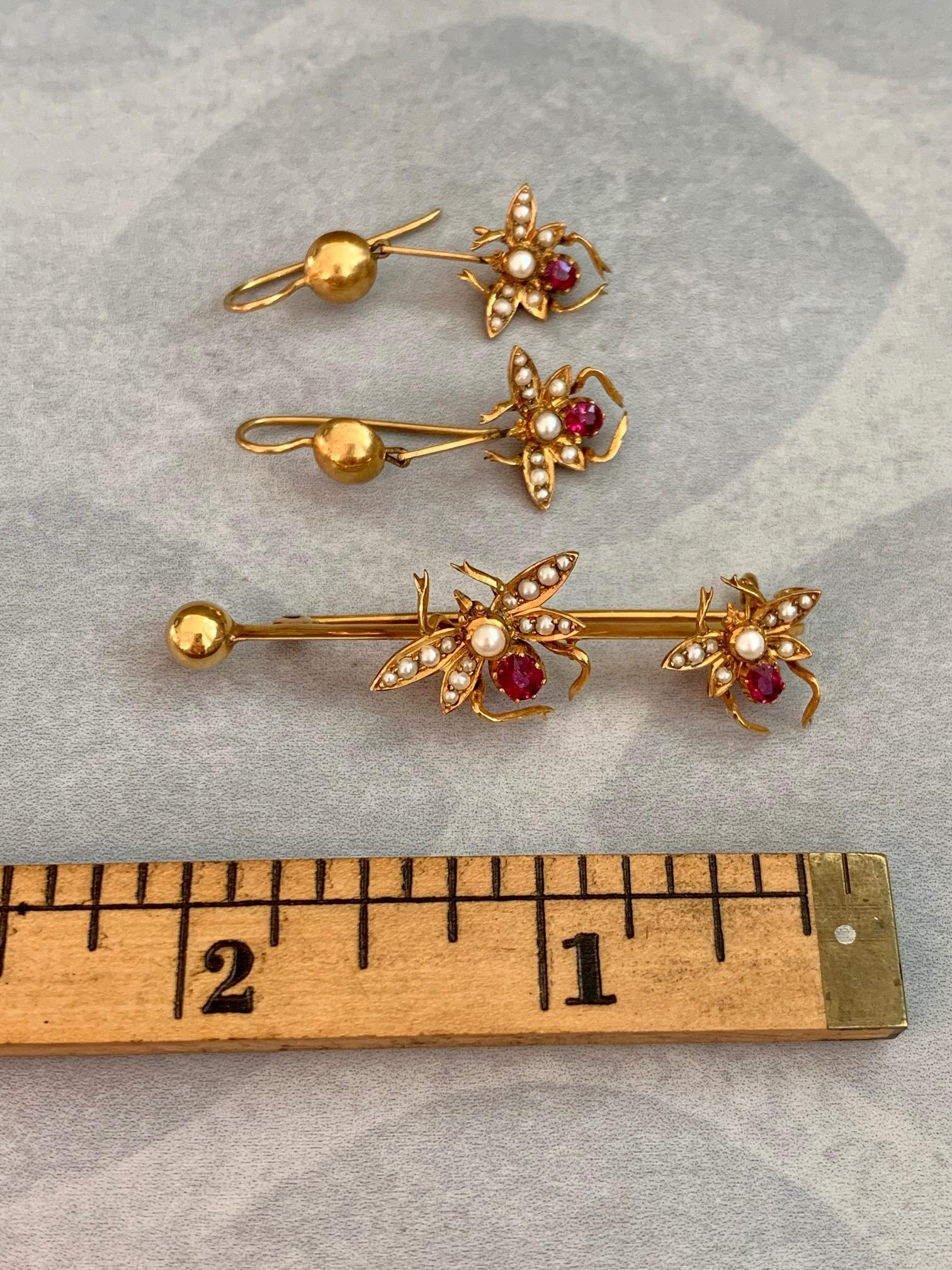 Vintage Gold Insect Pin and Earring Set 2