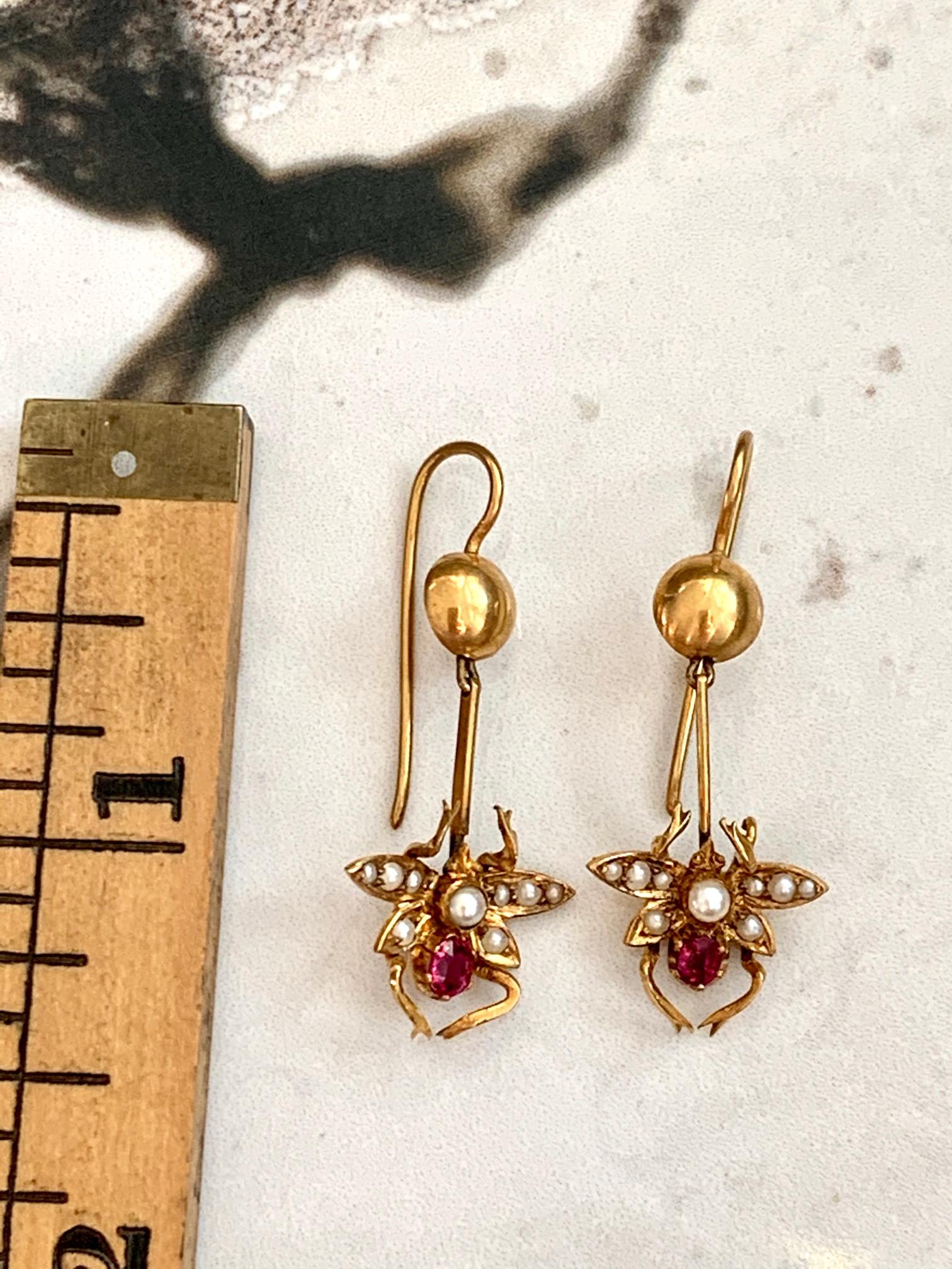 Vintage Gold Insect Pin and Earring Set 3