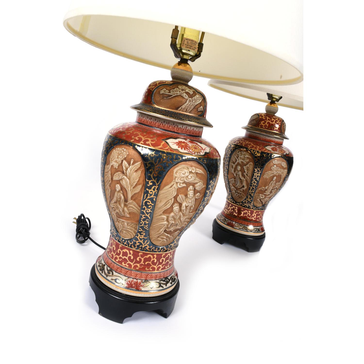 Vintage Gold Oxblood Red and Blue Ornate Chinese Porcelain Lamps In Excellent Condition In Chattanooga, TN