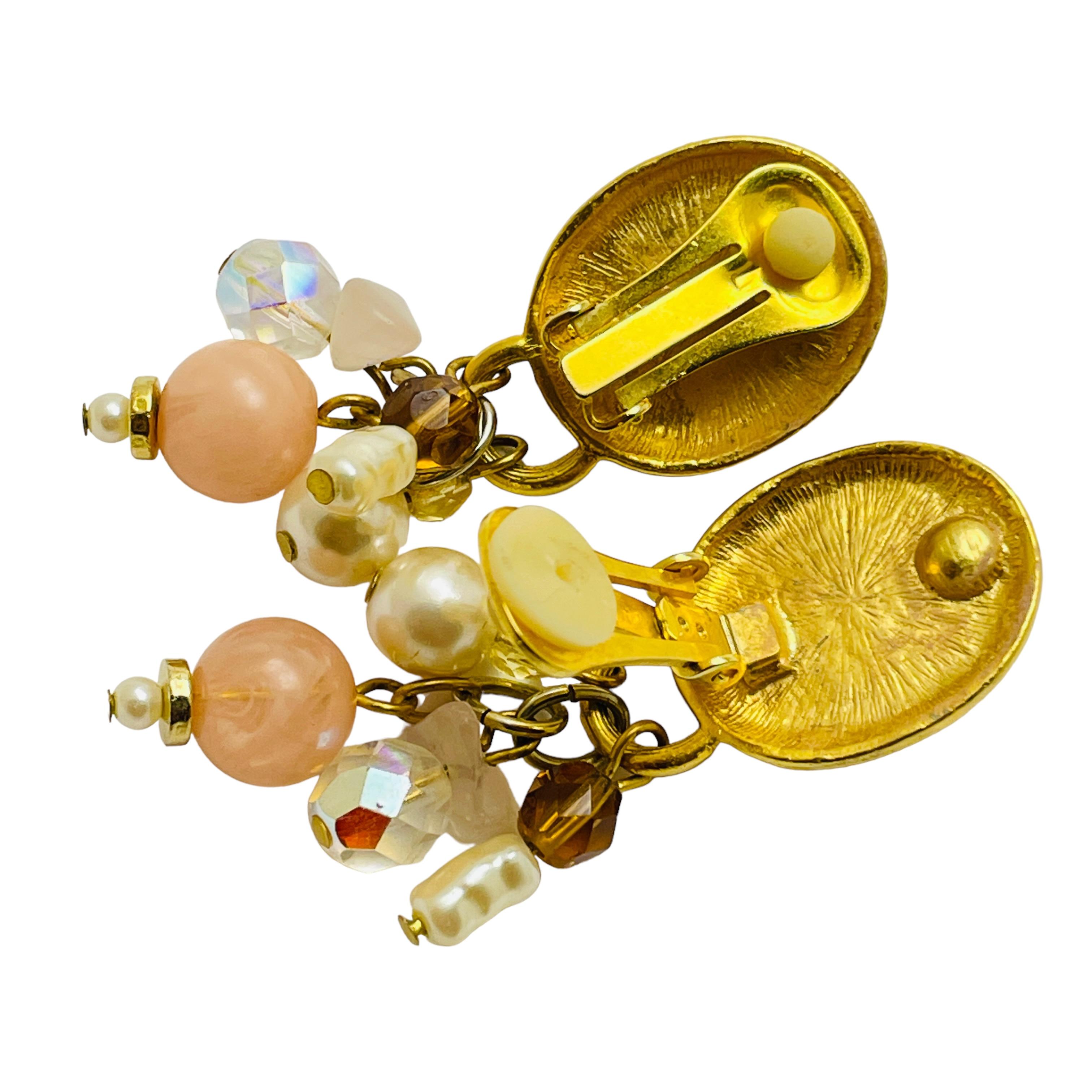 Pendientes vintage dorados de perlas colgantes estilo etrusco con clip en Bueno estado para la venta en Palos Hills, IL