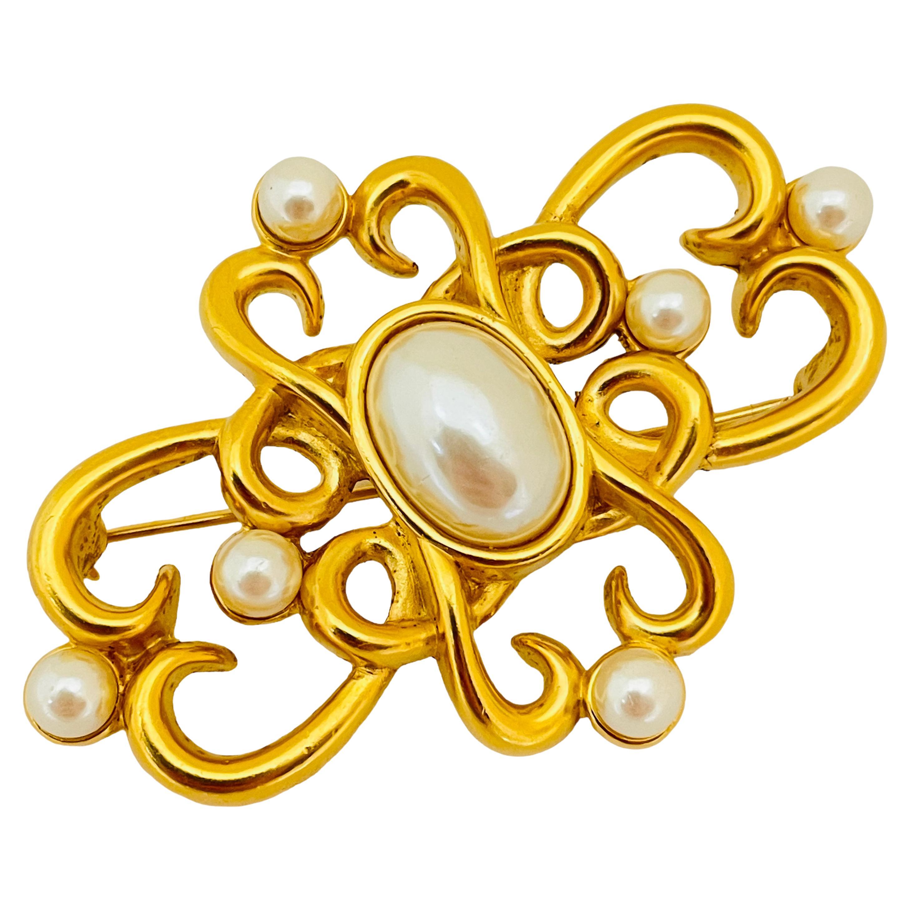 Vintage gold pearl designer runway brooch  For Sale