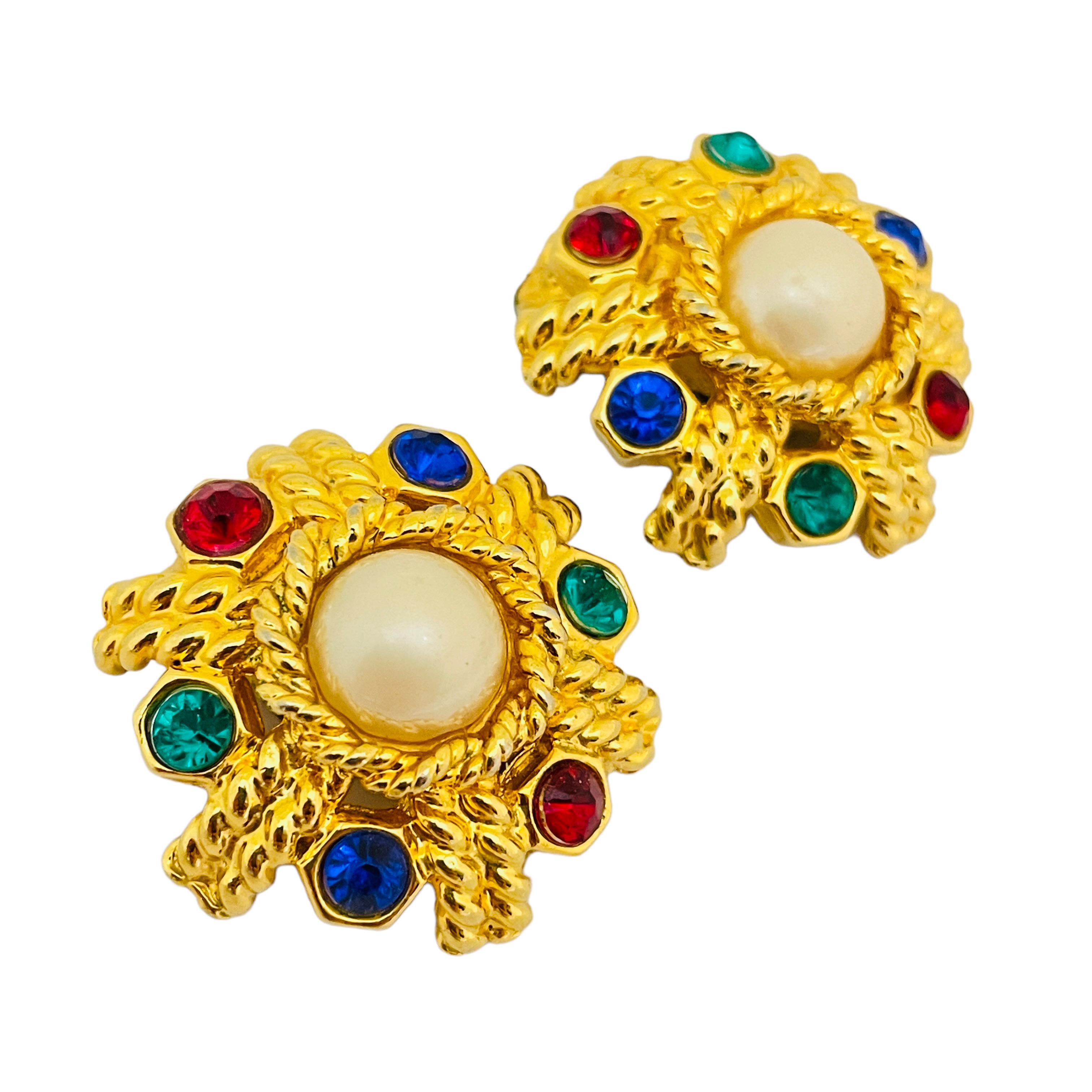 Vintage gold pearl jewel rhinestone designer runway clip on earrings For Sale 1