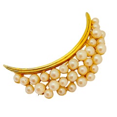 Broche vintage de oro con luna creciente de perlas