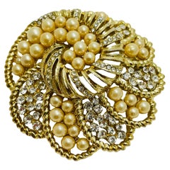 Vintage gold pearl rhinestone designer brooch