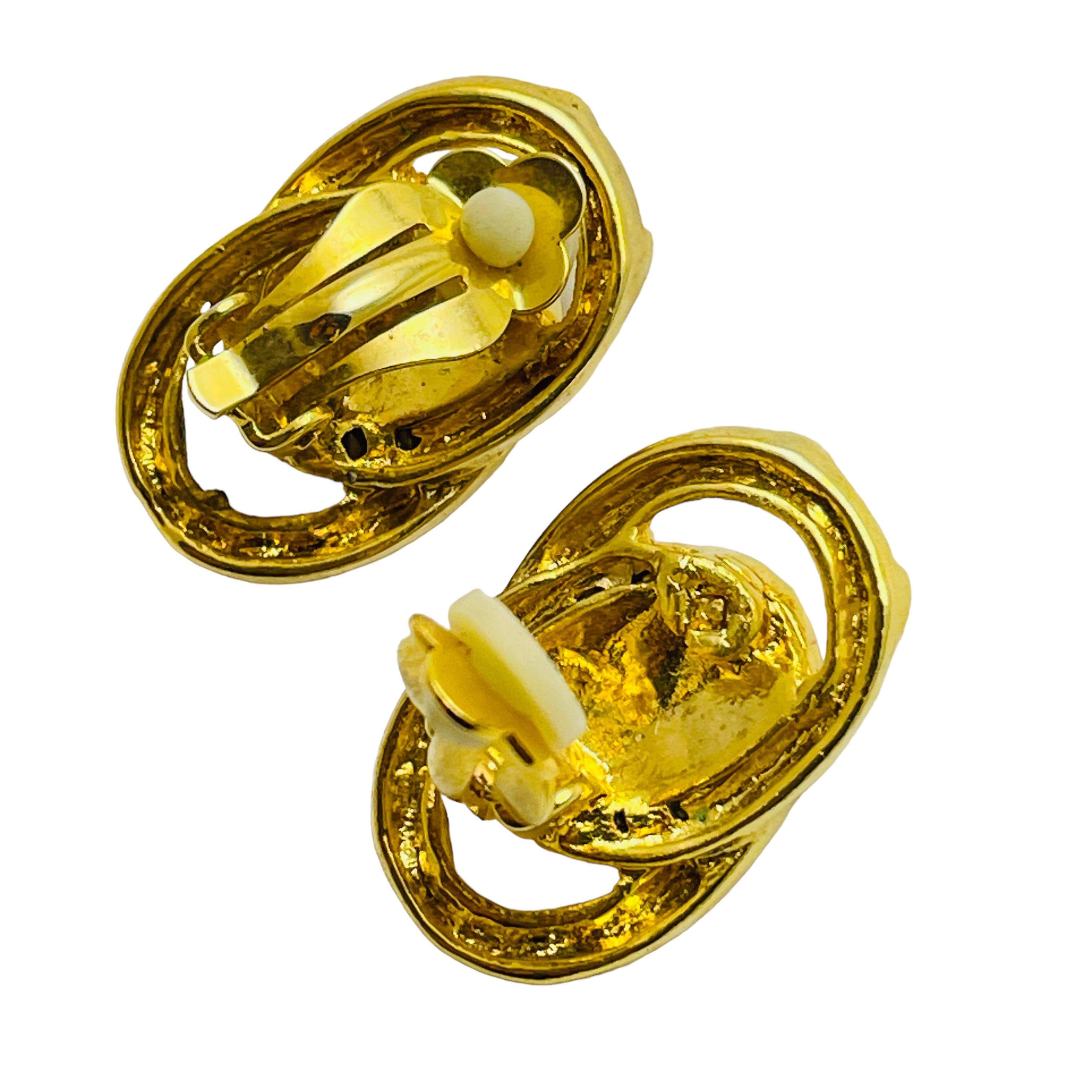 Pendientes de clip de diseño vintage con perlas doradas y strass en Bueno estado para la venta en Palos Hills, IL
