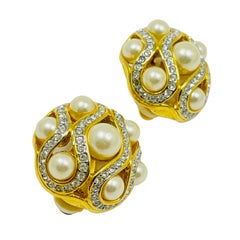 Vintage gold pearl rhinestone designer runway clip on earrings