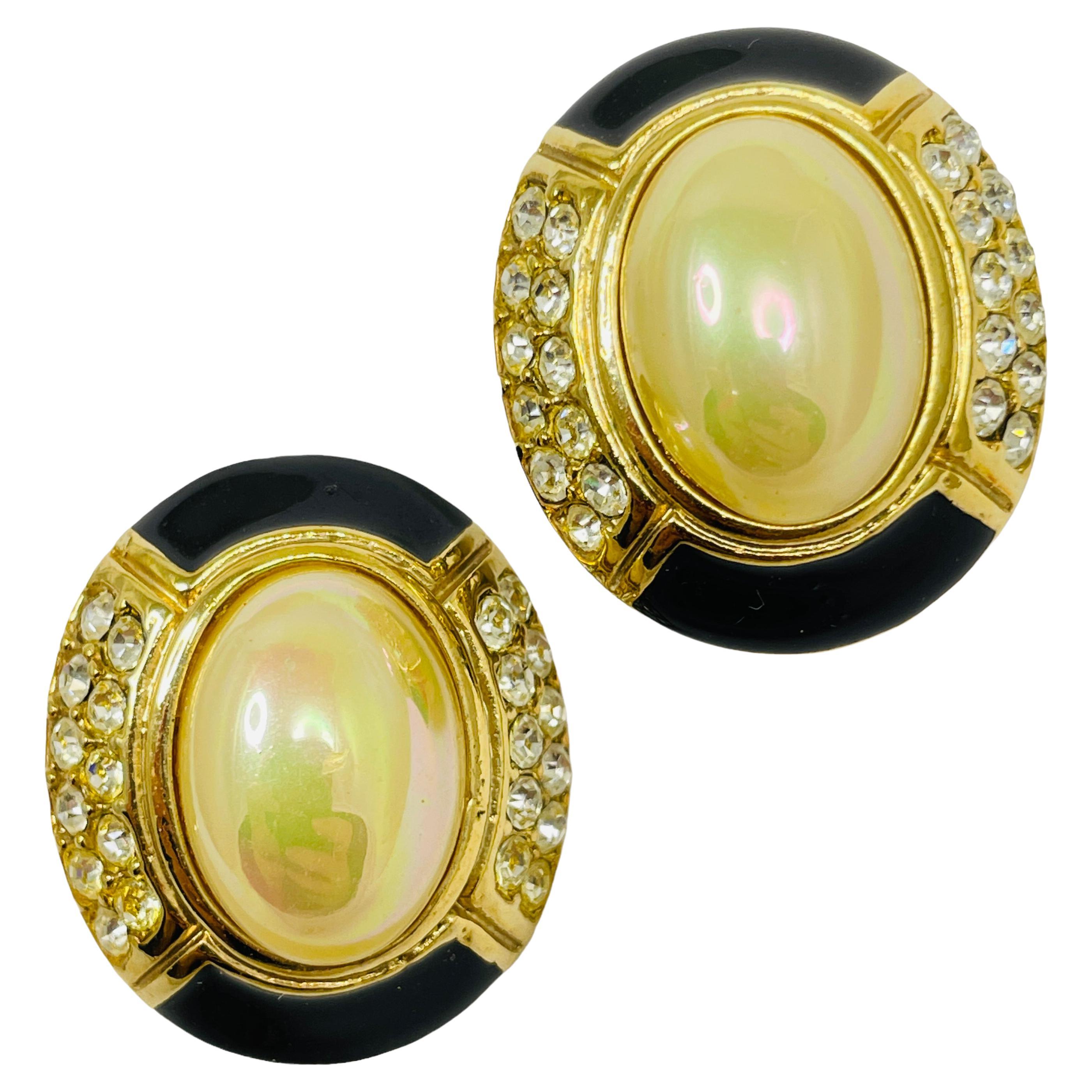 Vintage gold pearl rhinestone enamel designer runway clip on earrings For Sale