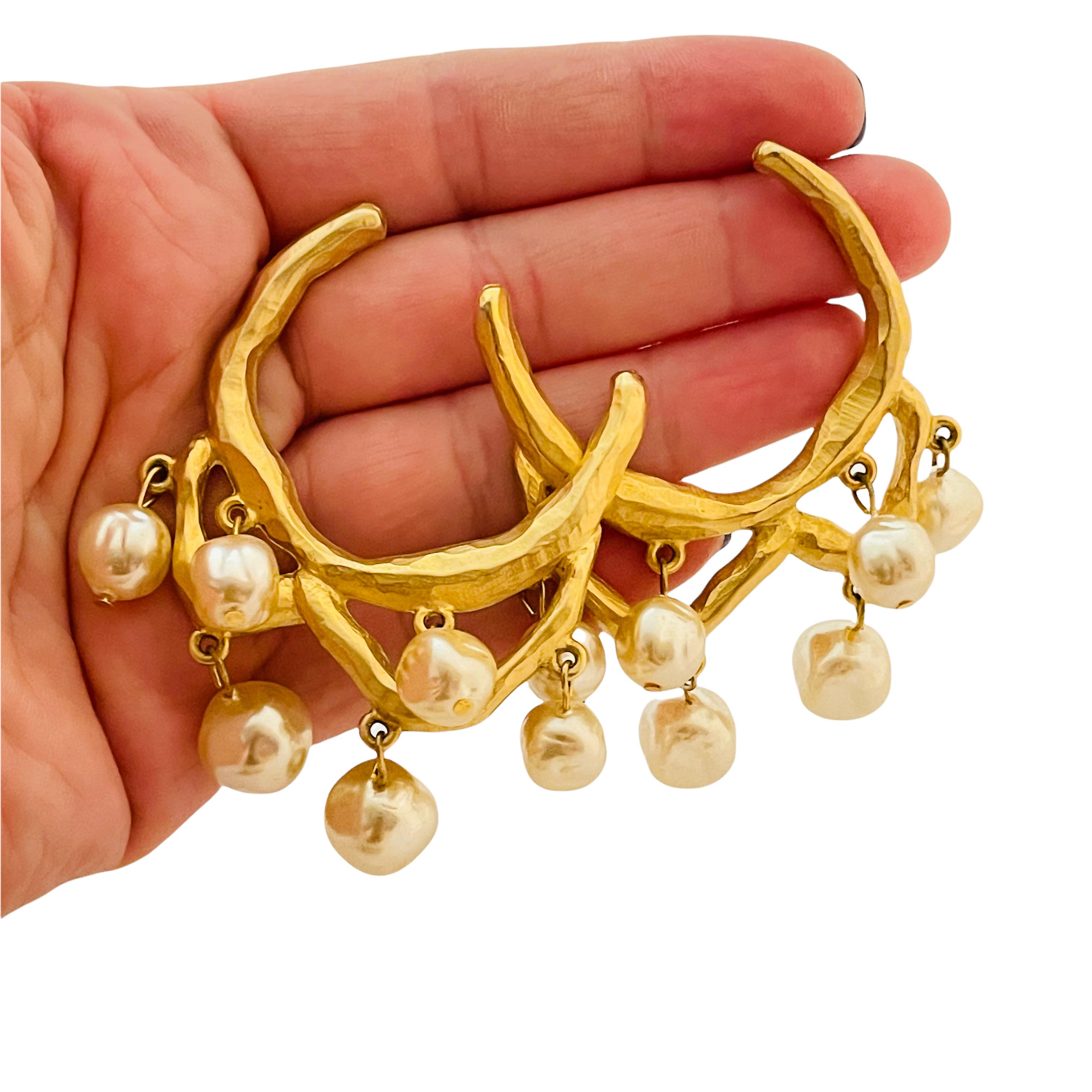 Women's Vintage gold pearls dangle chandelier hoop designer runway earrings For Sale