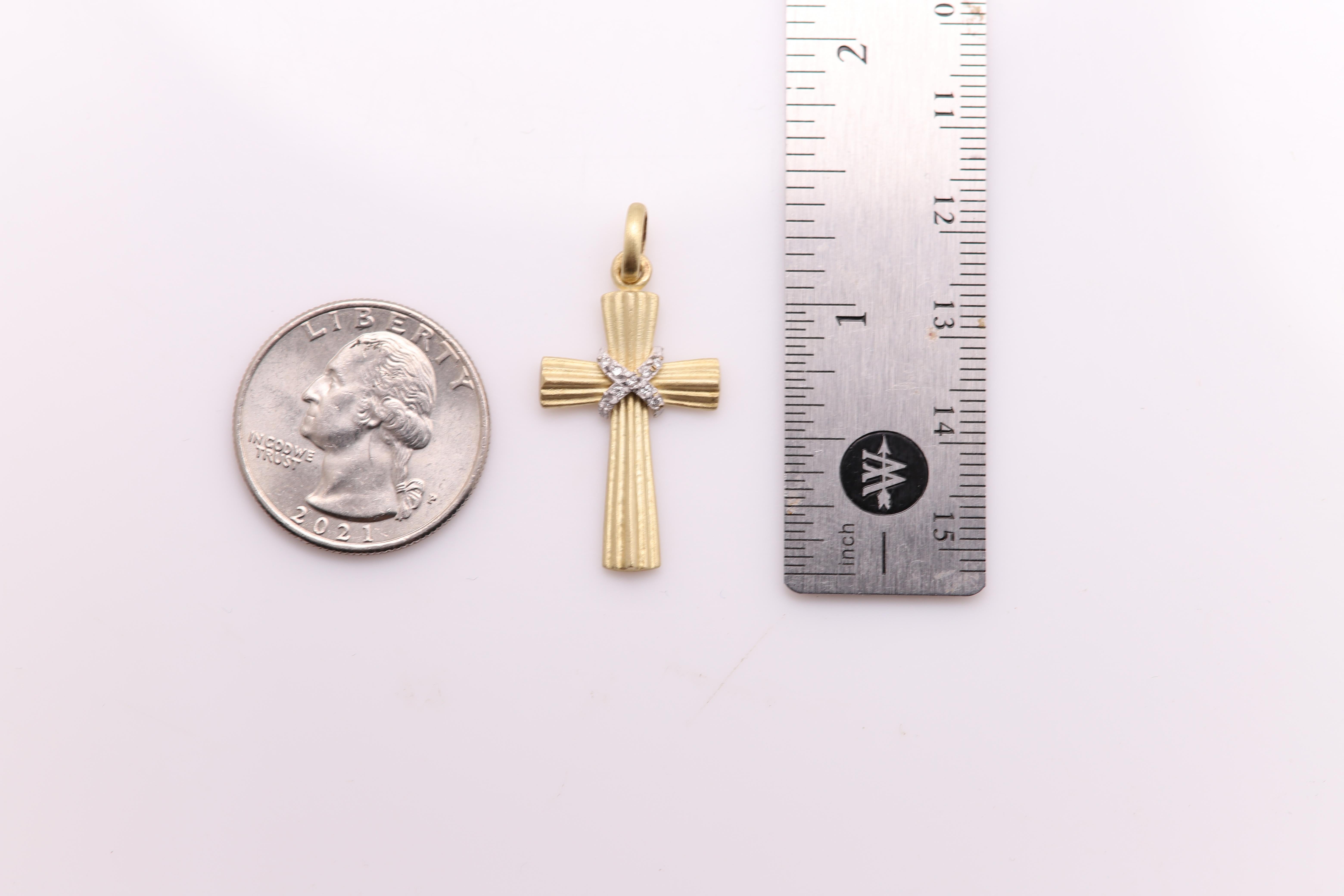 Vintage Gold Pendant Cross 14 Karat Yellow Gold Diamond Cross 4