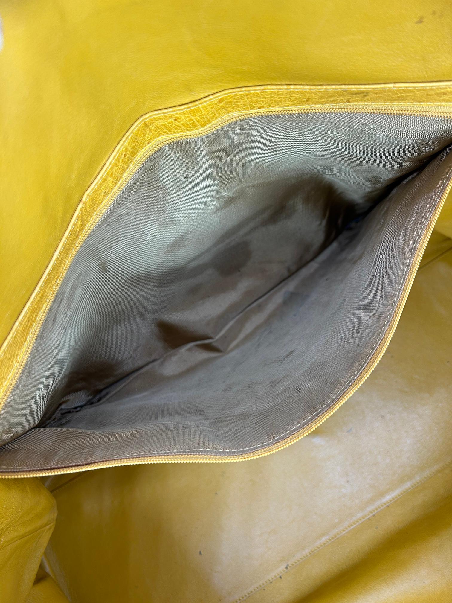 Vintage Gold Pfeil Mustard Tan Ostrich Leather Duffel Travel Bag Tote c1980s For Sale 12