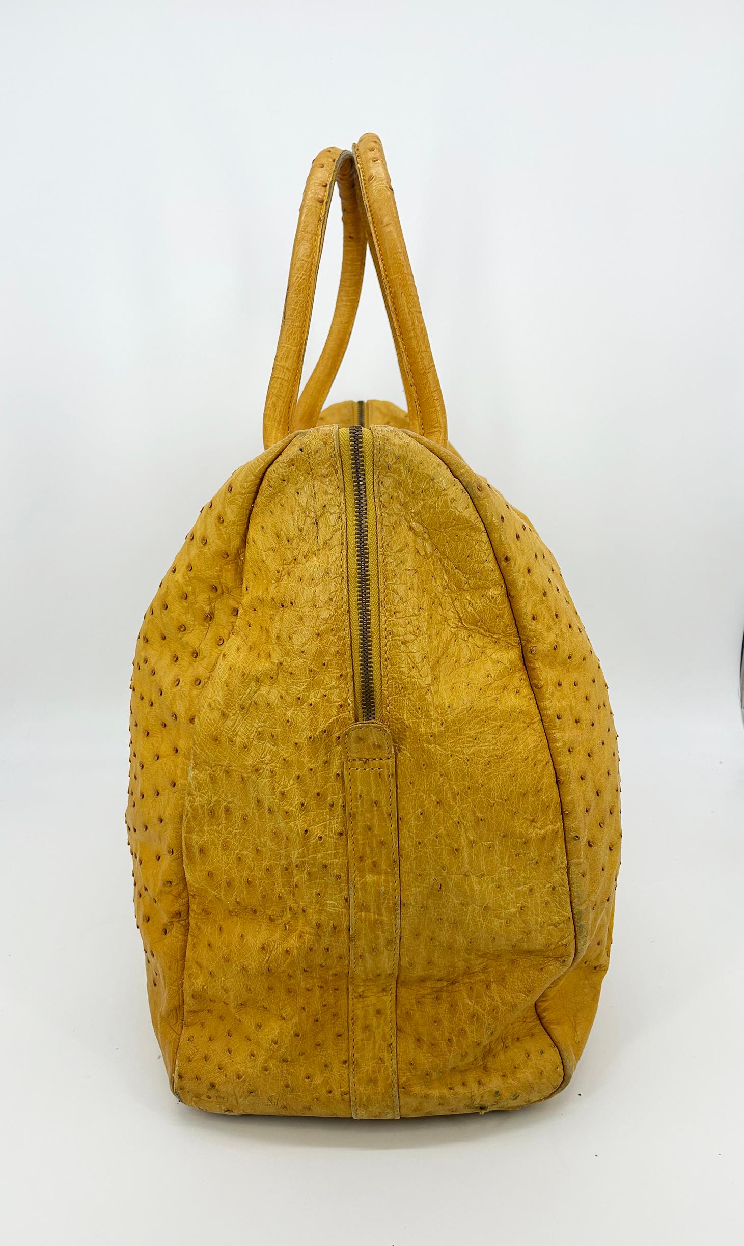 Women's or Men's Vintage Gold Pfeil Mustard Tan Ostrich Leather Duffel Travel Bag Tote c1980s For Sale