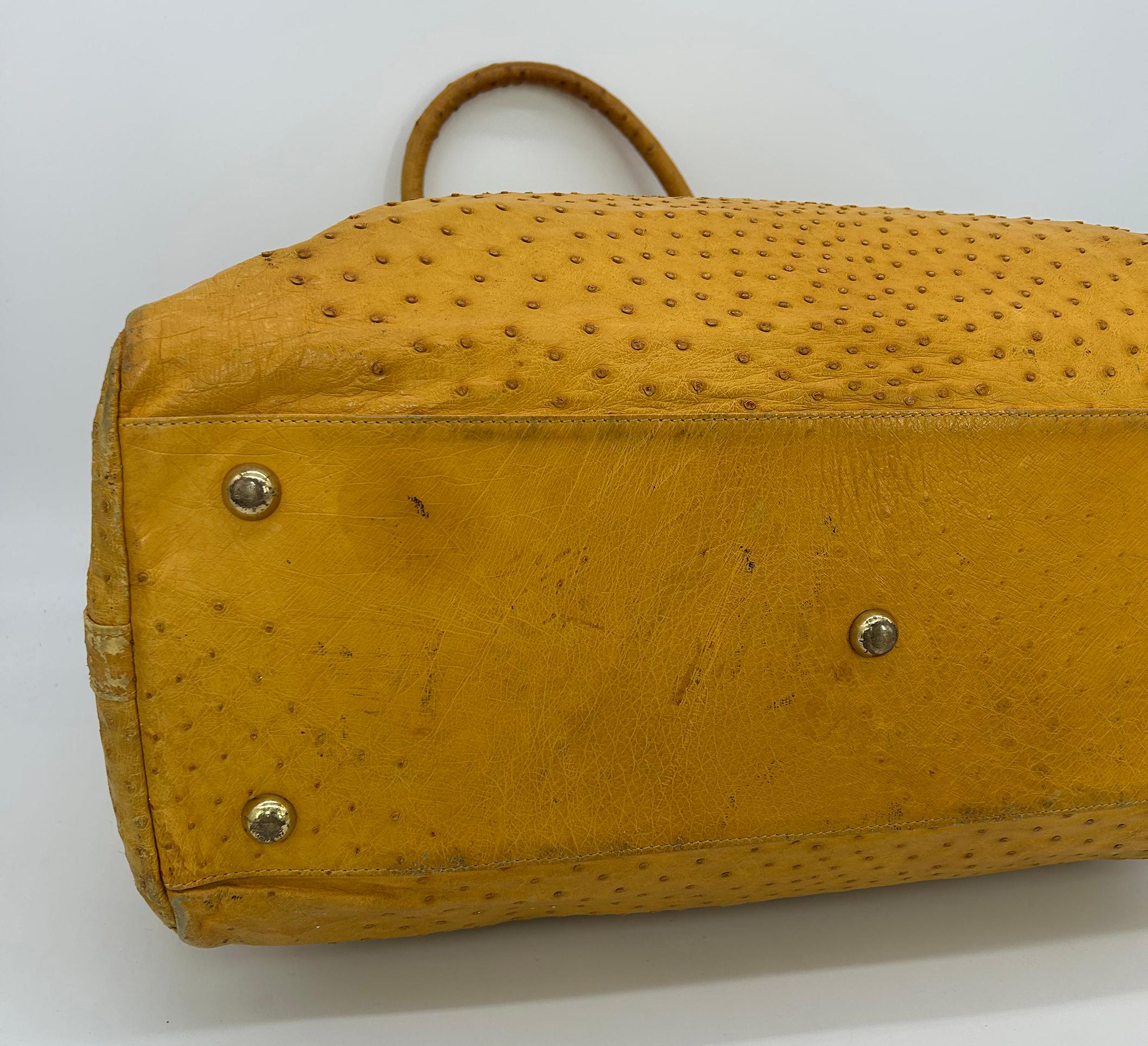 Vintage Gold Pfeil Mustard Tan Ostrich Leather Duffel Travel Bag Tote c1980s For Sale 2