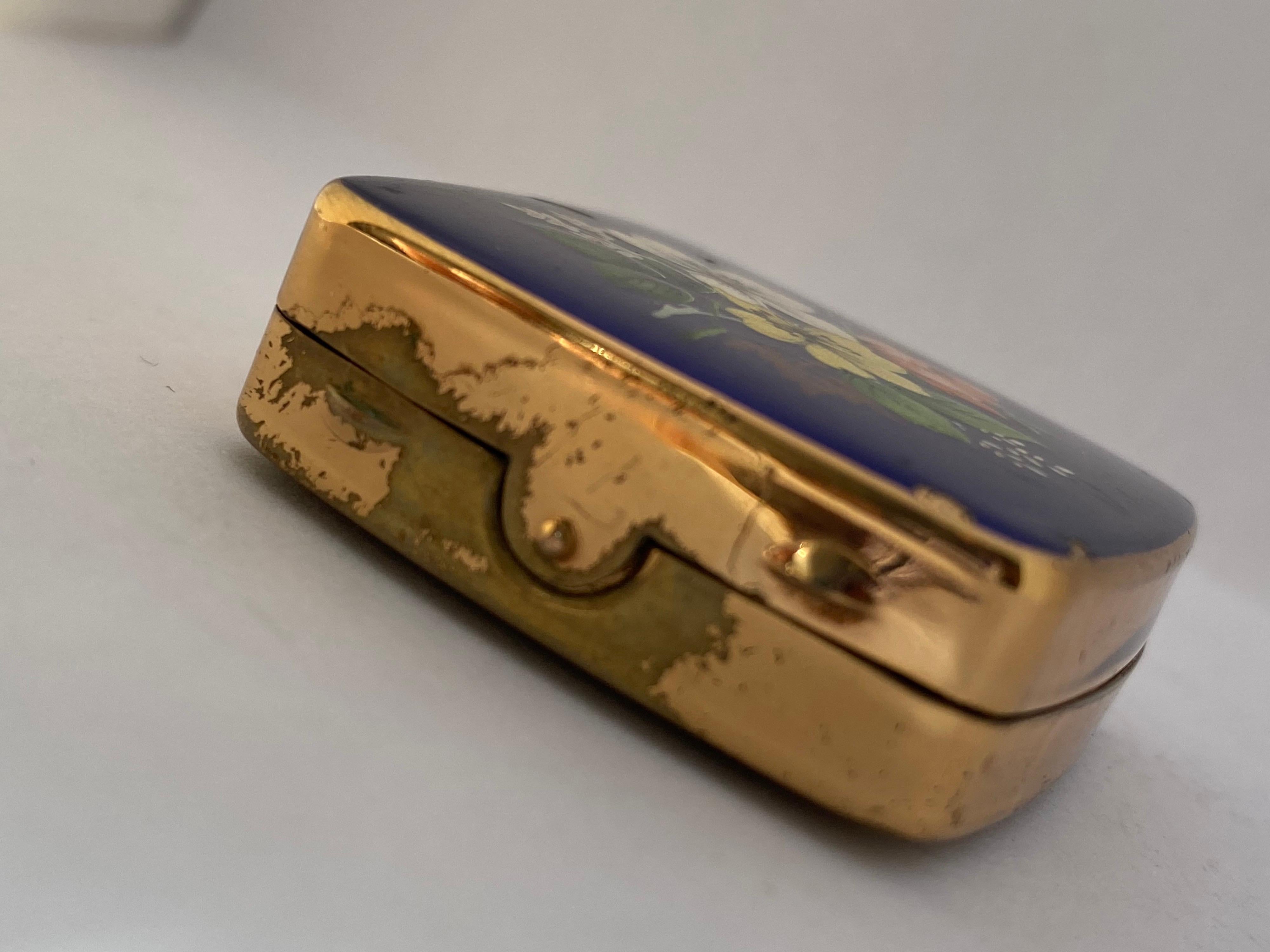 Vintage Gold Plated and Enamel Pill Box For Sale 6