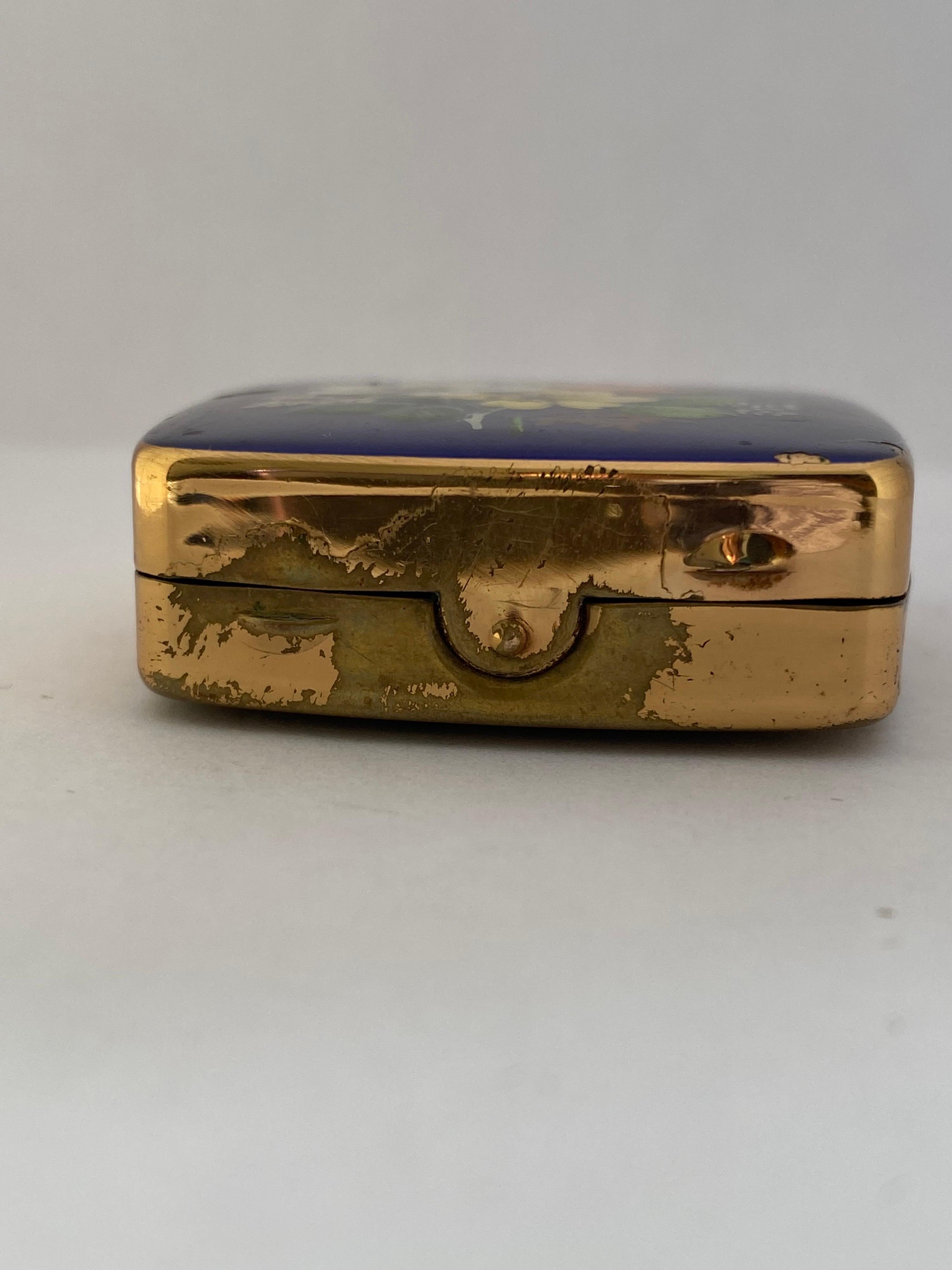 Women's Vintage Gold Plated and Enamel Pill Box For Sale