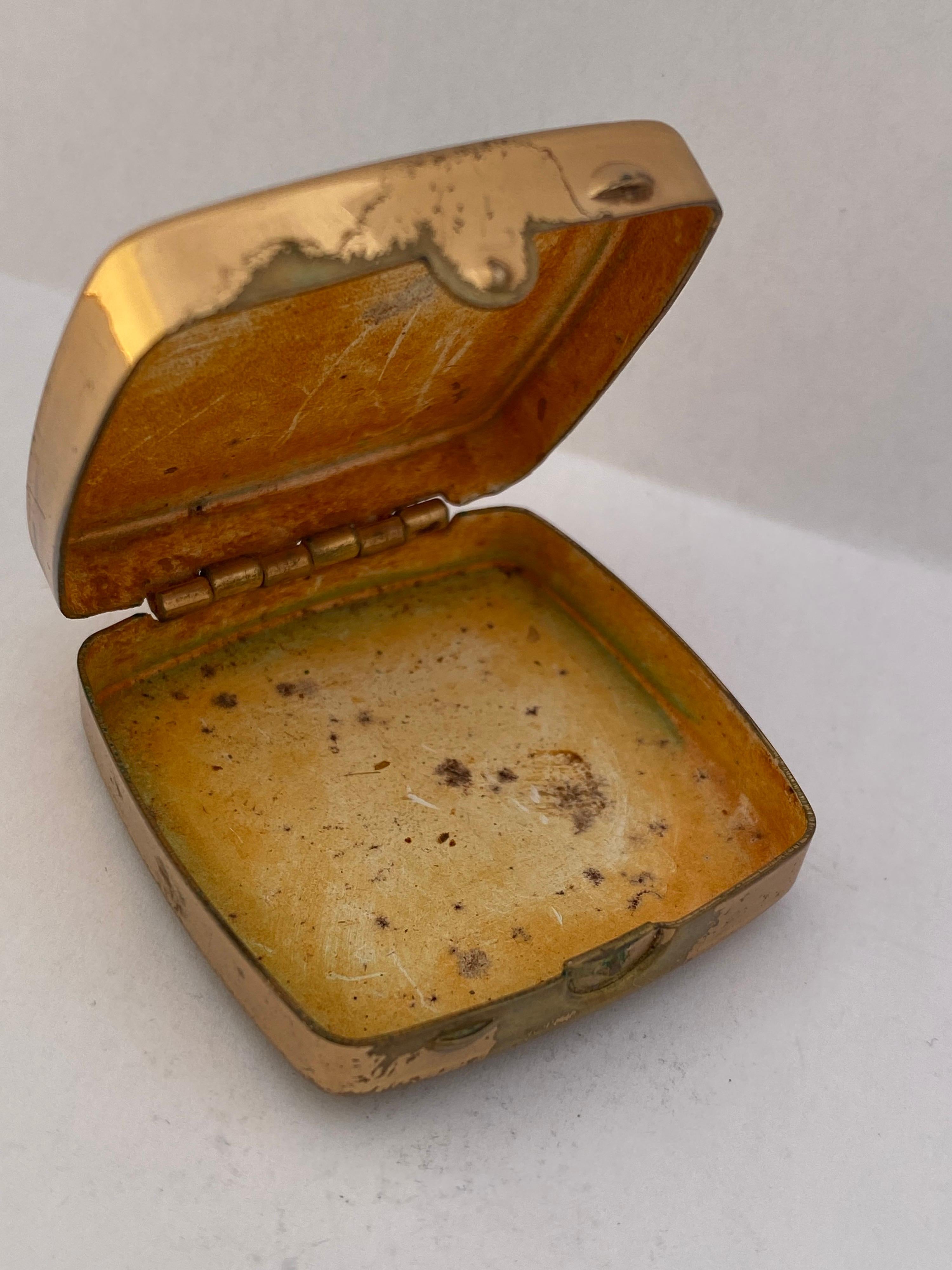 Vintage Gold Plated and Enamel Pill Box For Sale 1