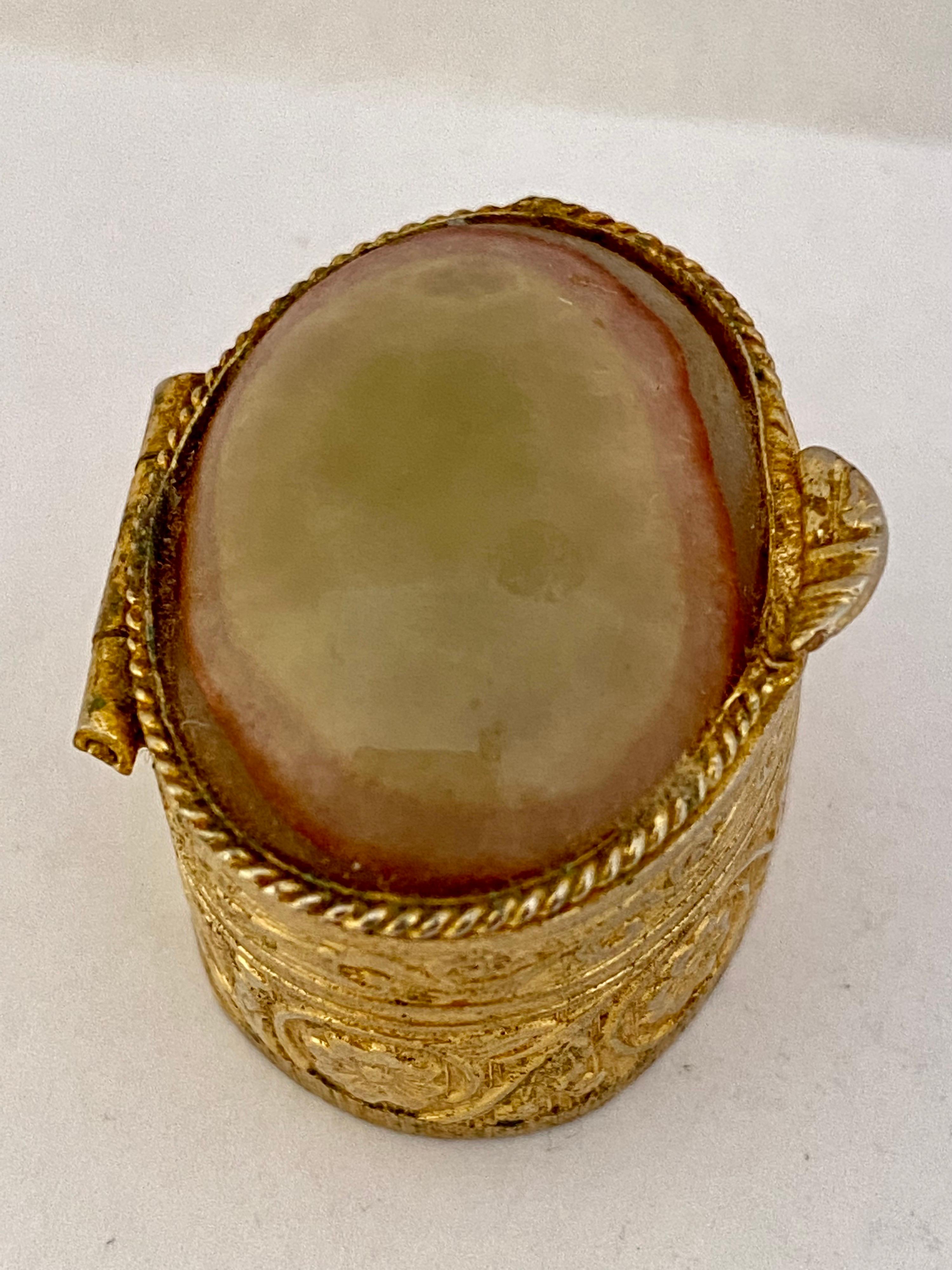 Vintage Gold plated and Green Onyx Pill Box 5