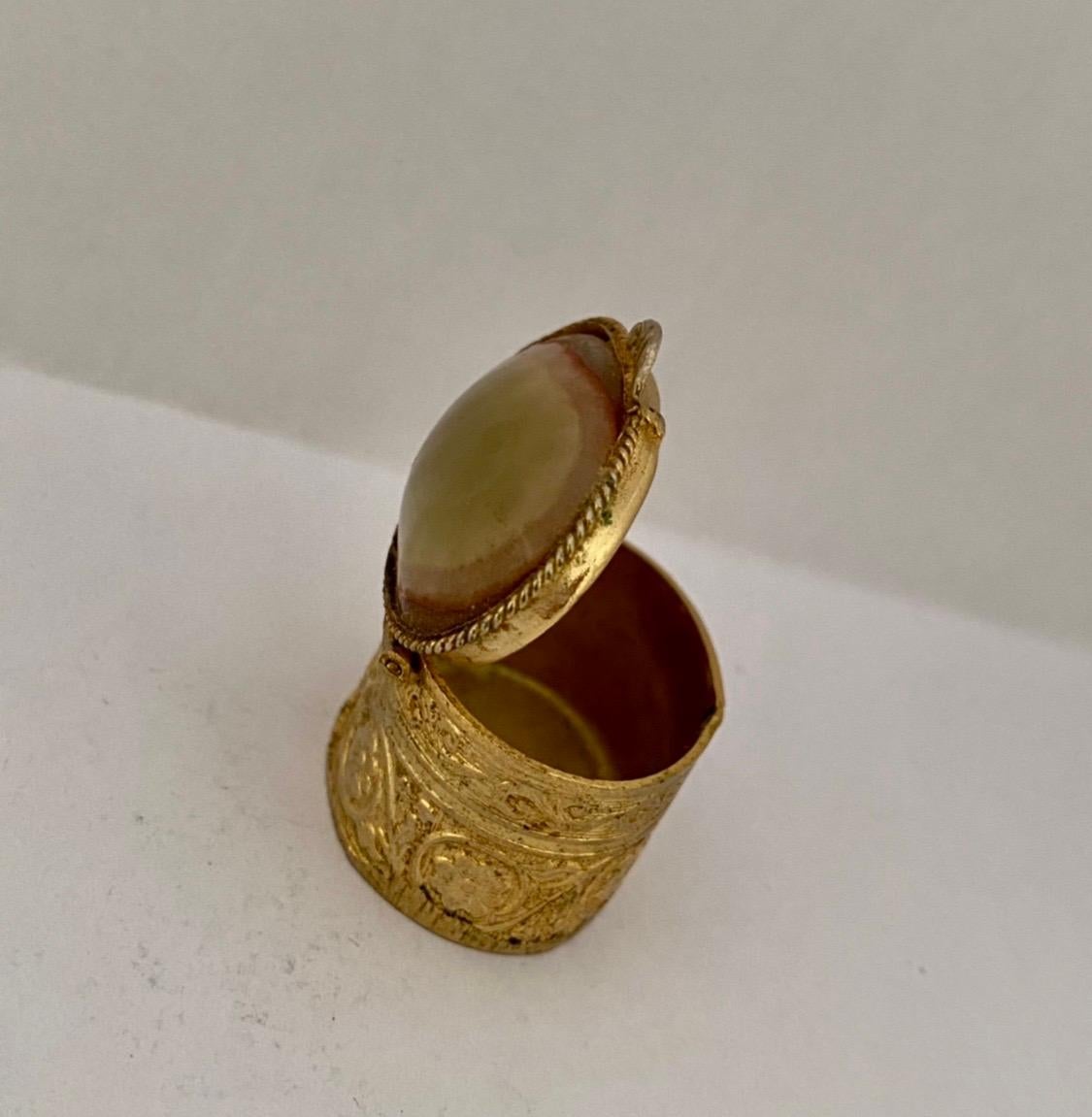 Vintage Gold plated and Green Onyx Pill Box 1