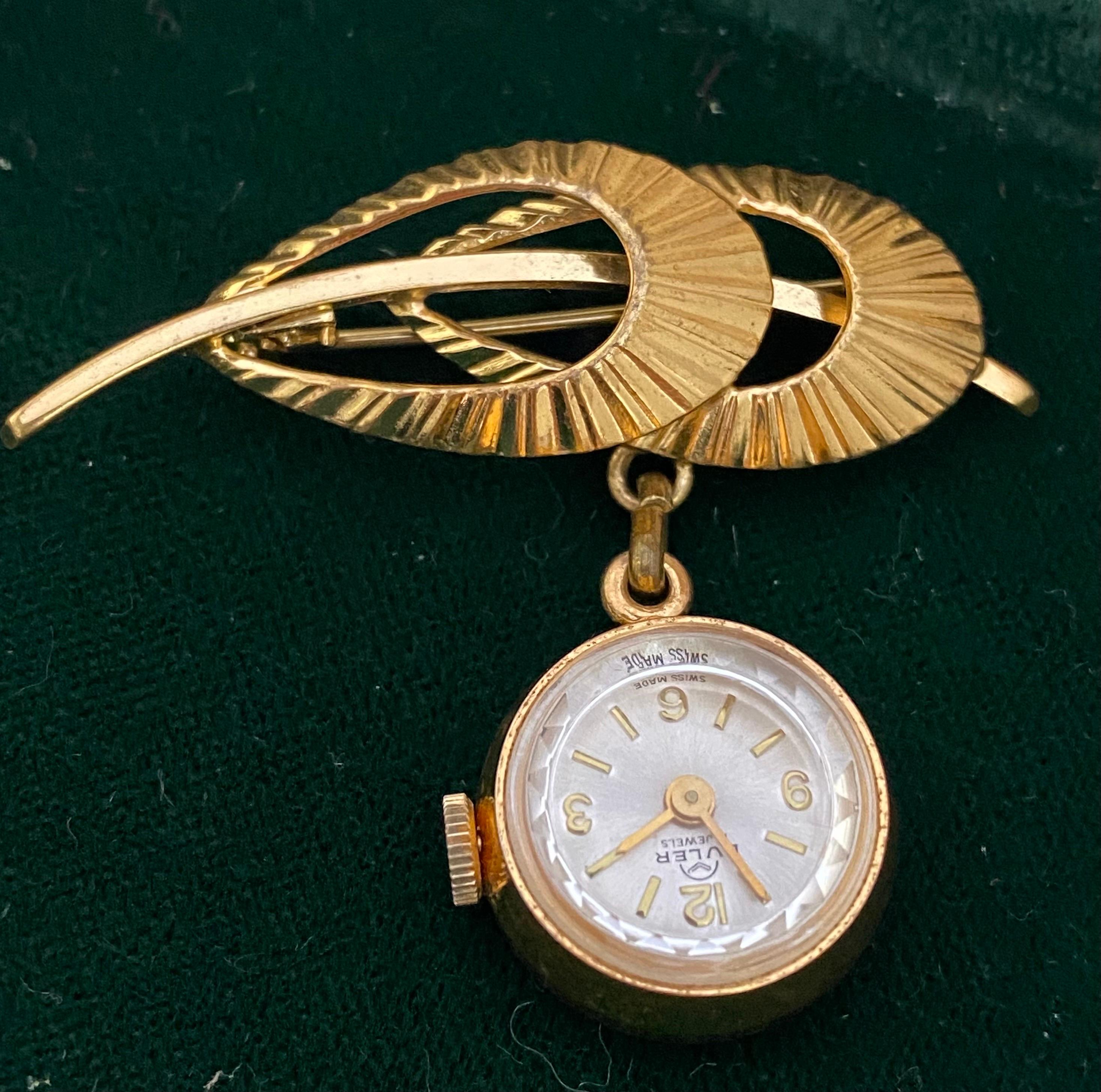 Vintage Gold Plated and Stainless Steel Brooch Watch In Good Condition For Sale In Carlisle, GB