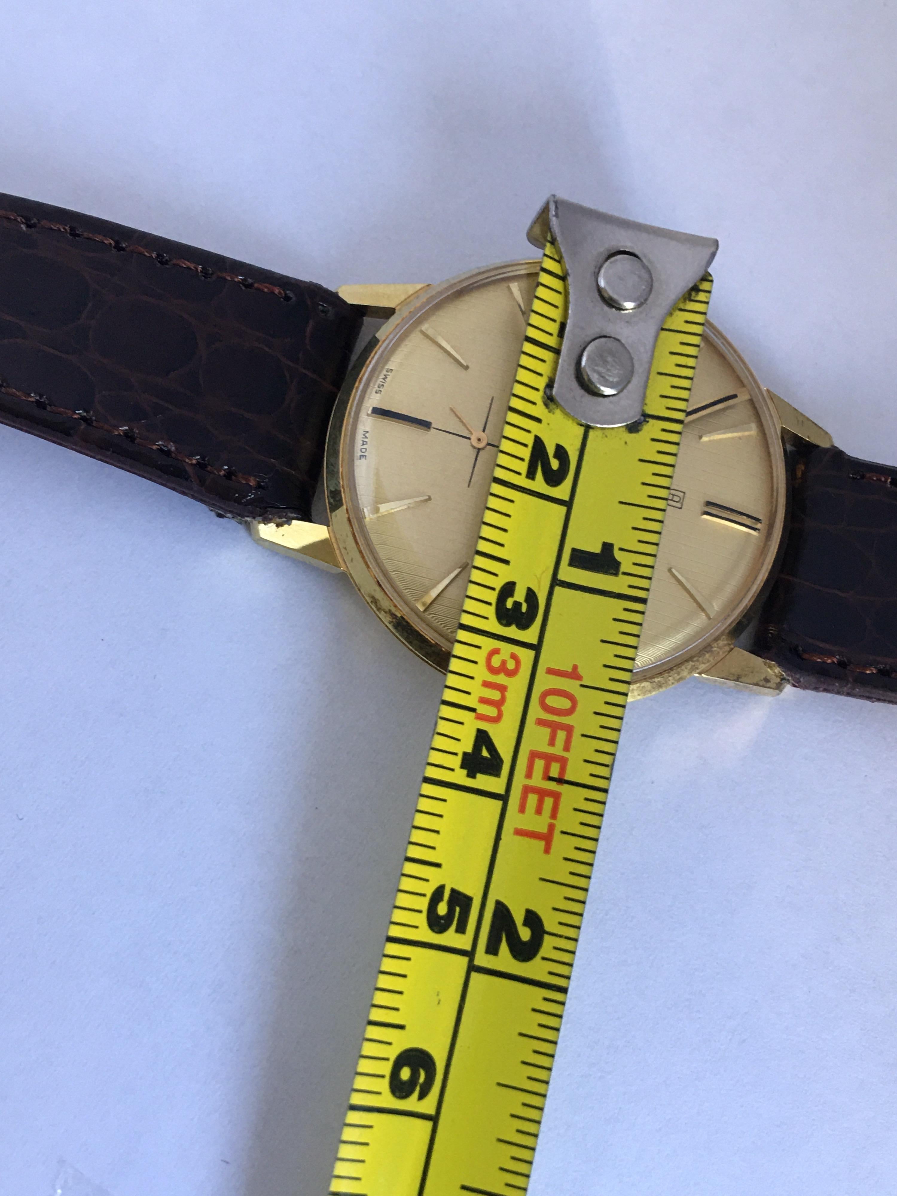 Vintage Gold-Plated and Stainless Steel Swiss Mechanical Watch For Sale 1