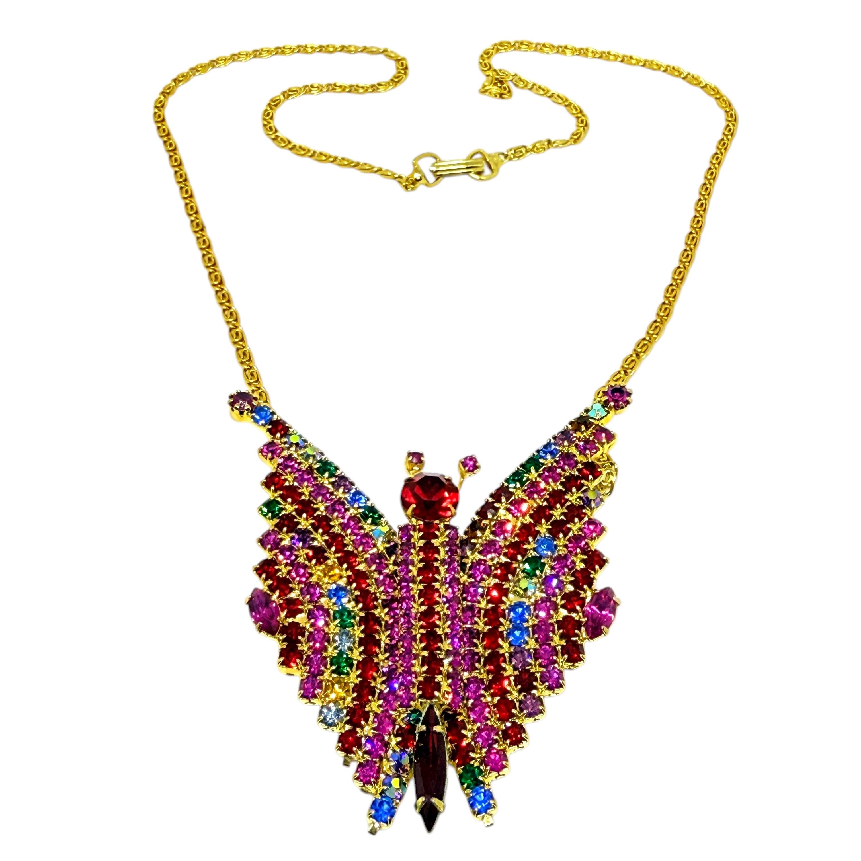 DETAILS

- • ohne Vorzeichen

- • goldfarben mit Glassteinen

- • Vintage-Designer-Halskette
 

MASSNAHMEN  

- • 

CONDIT

- •  sehr guter Vintage-Zustand mit minimalen Gebrauchsspuren 

 Sku 52

❤️❤️   VINTAGE-DESIGNER-SCHMUCK   ❤️❤️

❤️❤️ 