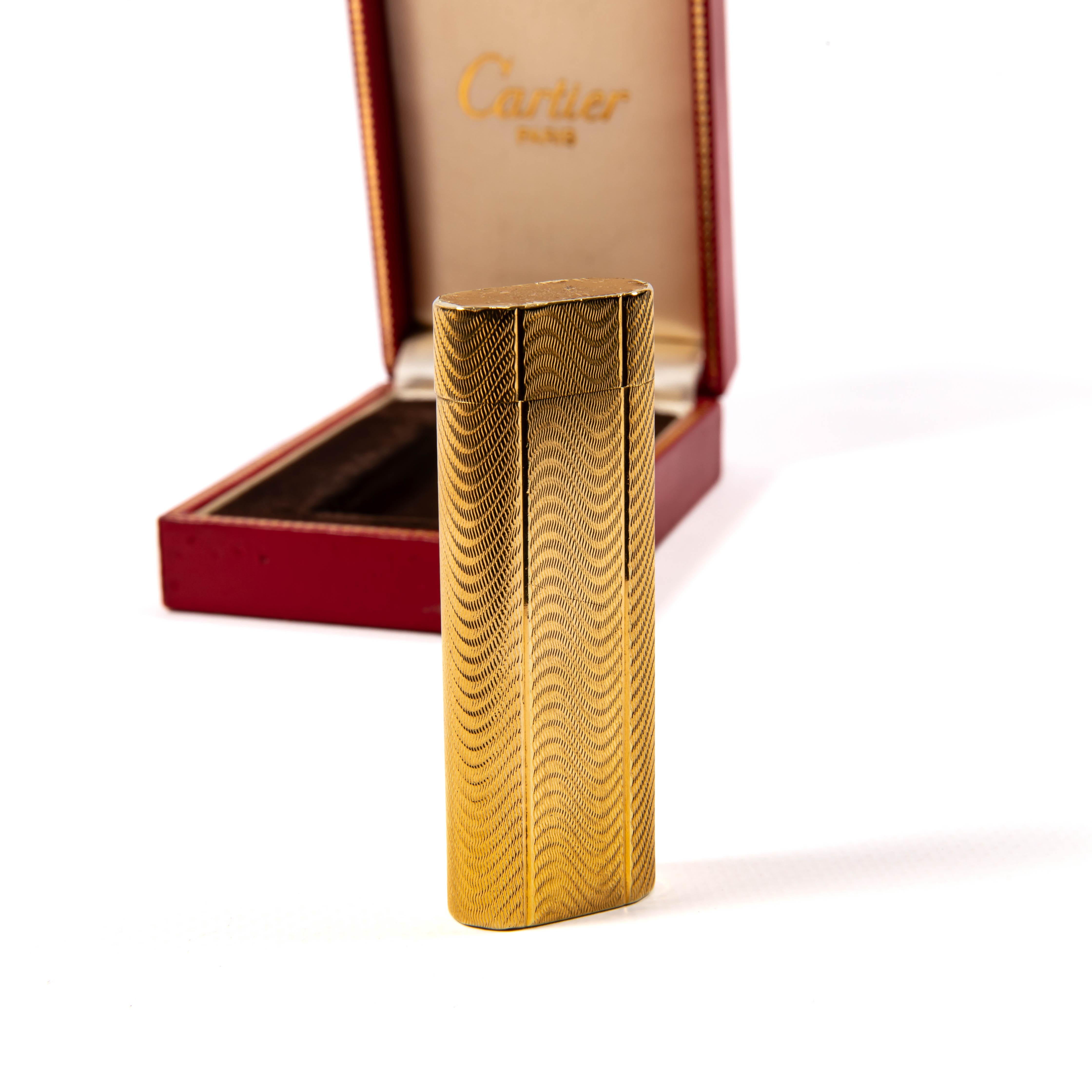 Vintage Vergoldet CARTIER Les Must Feuerzeug in Box 1970er für Damen oder Herren im Angebot