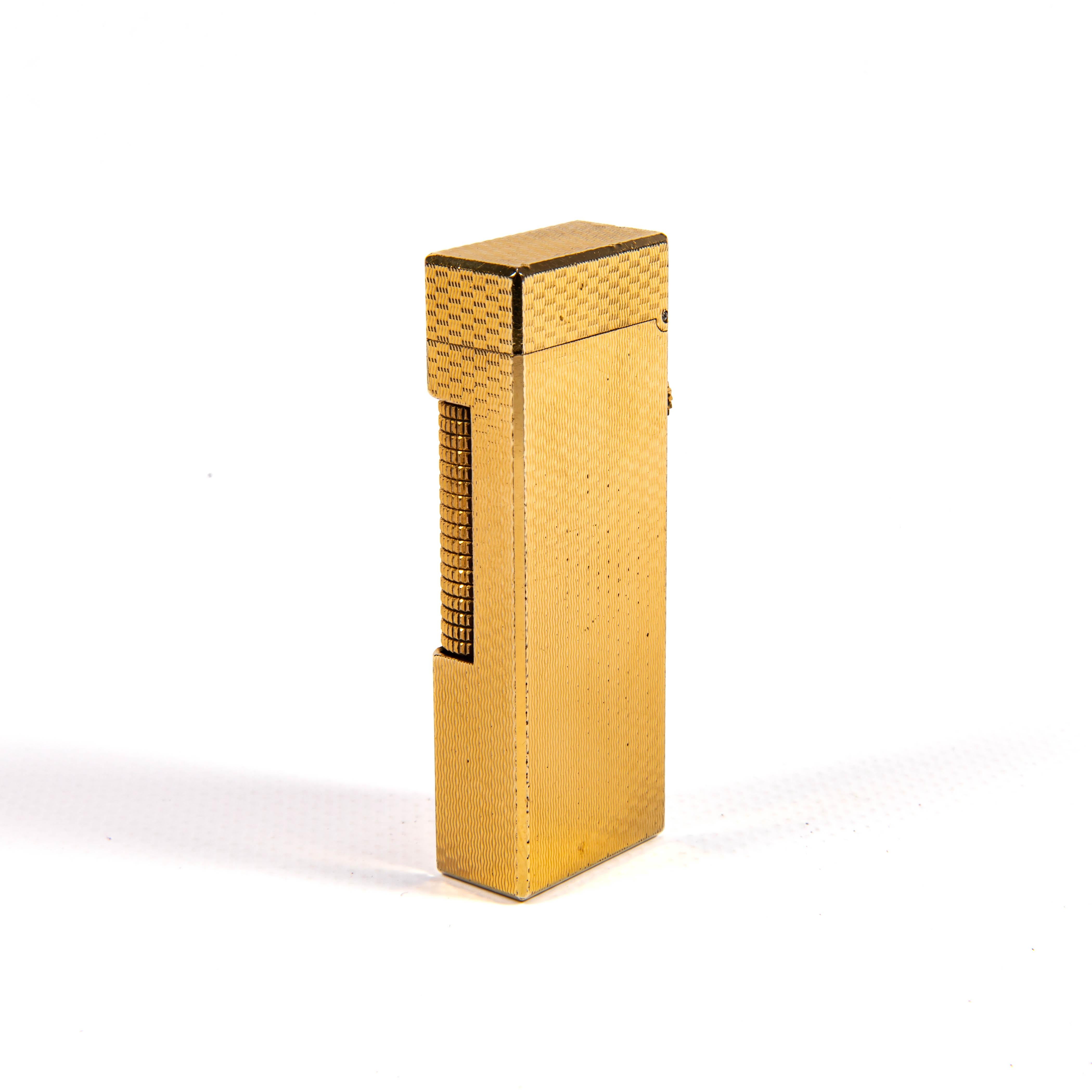 Vintage Gold Plated DUNHILL Rollagas Basket Lighter 1970s In Fair Condition For Sale In DELFT, NL