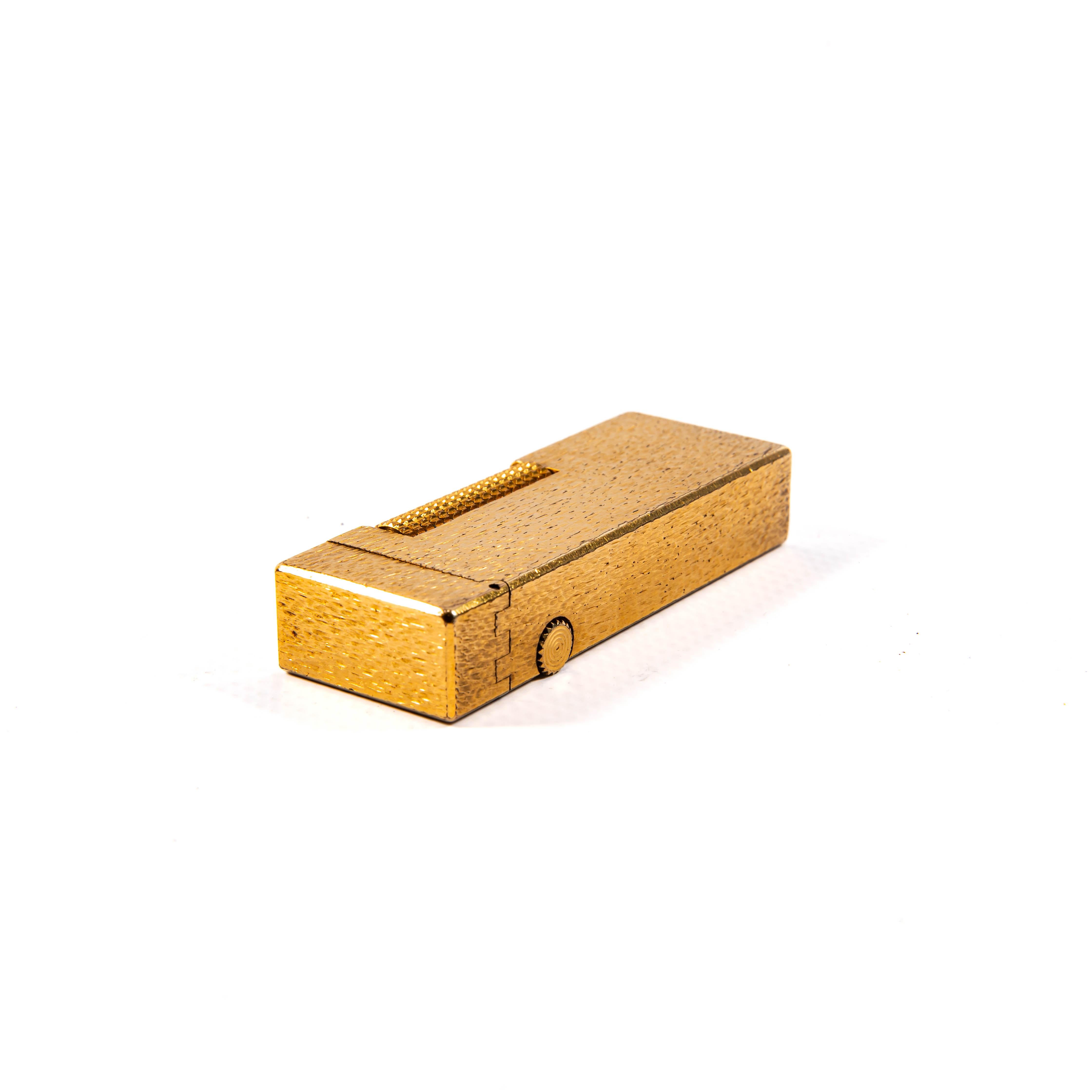 Vintage Gold Plated DUNHILL Rollagas Lighter Fine Bark 1970s For Sale 4