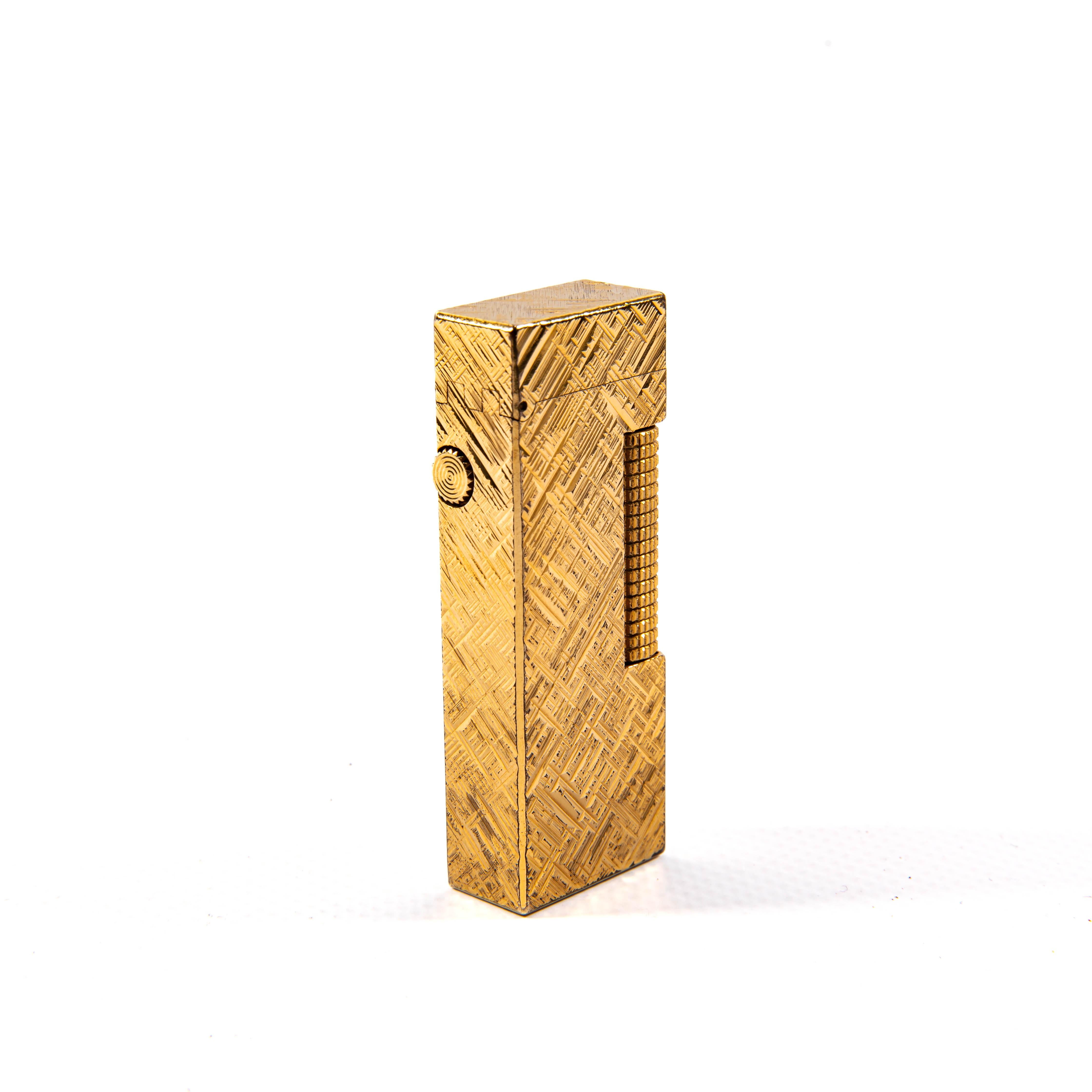 Vintage Gold Plated Dunhill Rollagas Lighter Florentine 1970s For Sale 1