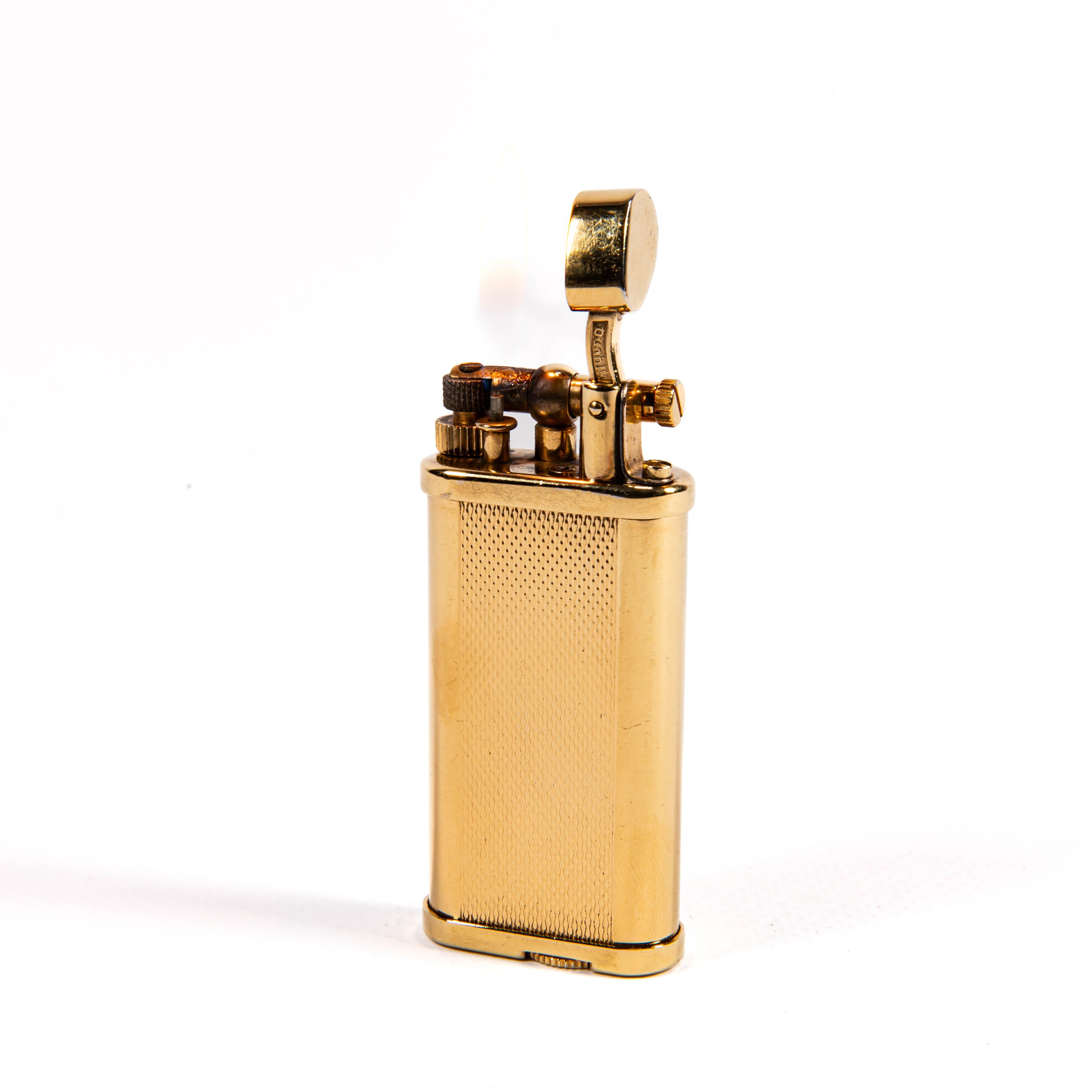 DUNHILL Briquet de barley unique vintage plaqué or, années 1990 en vente 1