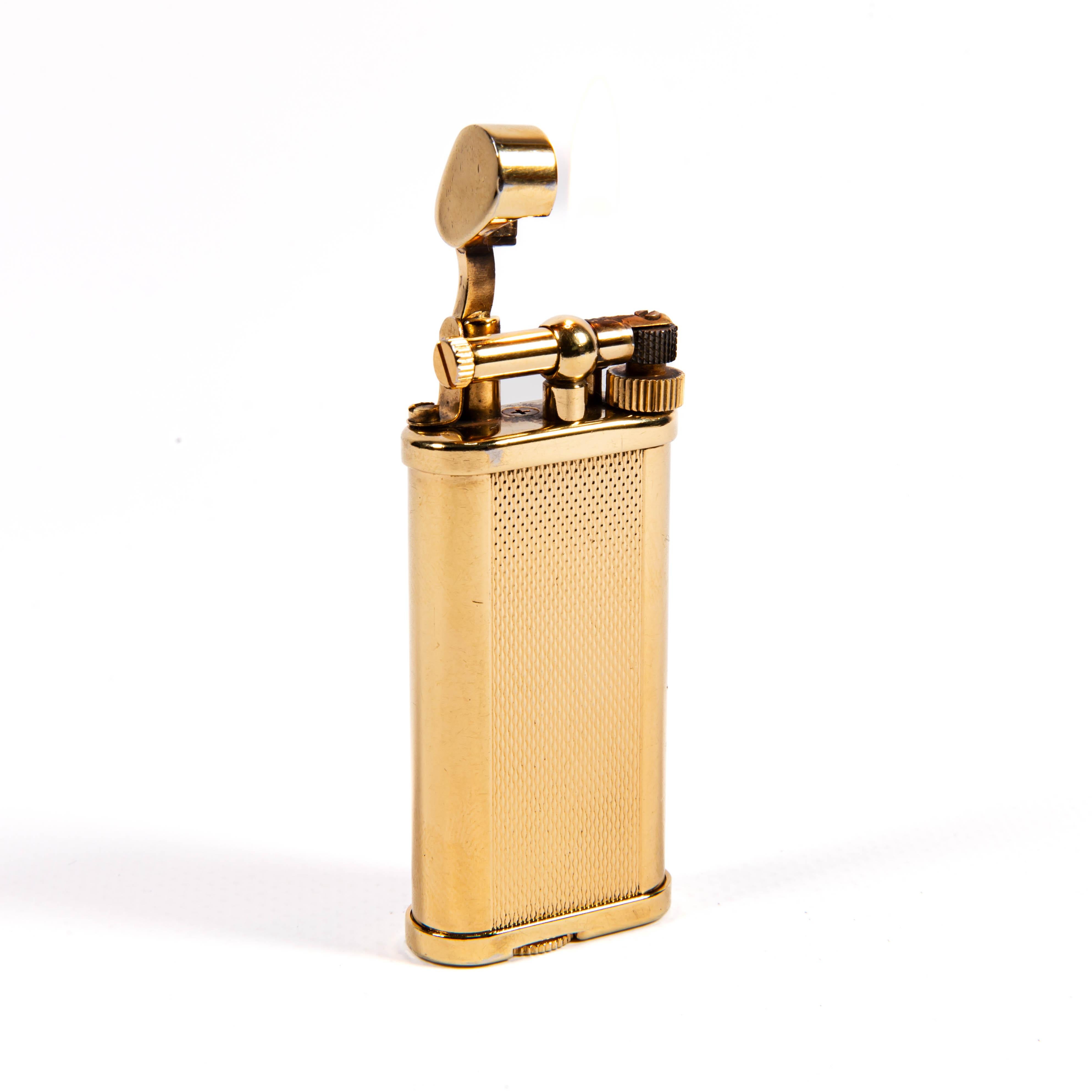 DUNHILL Briquet de barley unique vintage plaqué or, années 1990 en vente 2