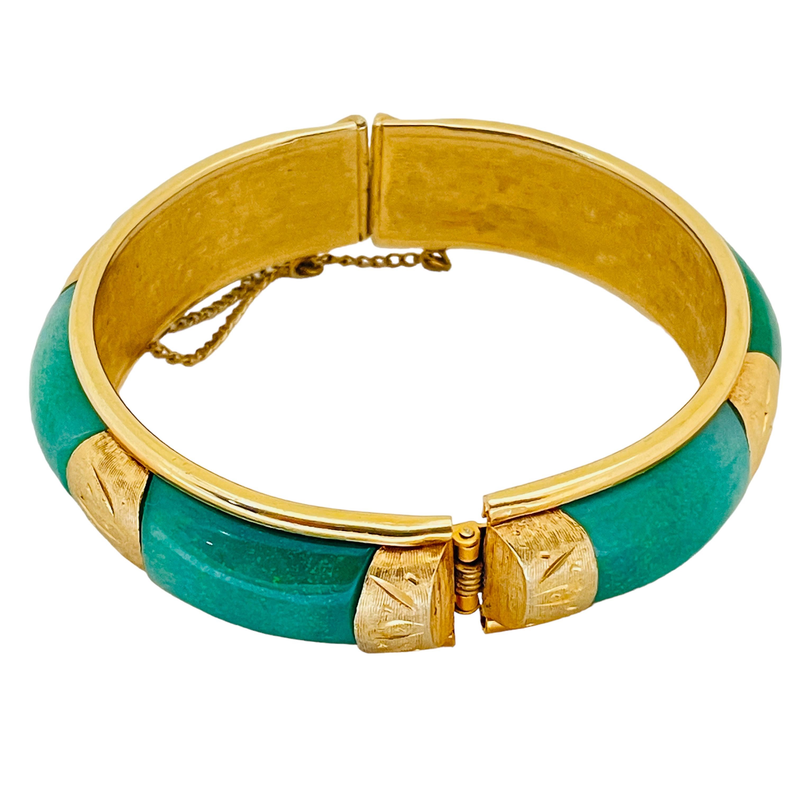 Vintage vergoldetes Glas Jade Designer Armreif Armband im Zustand „Gut“ im Angebot in Palos Hills, IL