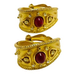 Vintage gold plated glass stones etruscan designer clip on earrings