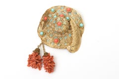 Broche épingle à chapeau vintage en plaqué or avec corail et turquoise Branch Coral Tassels