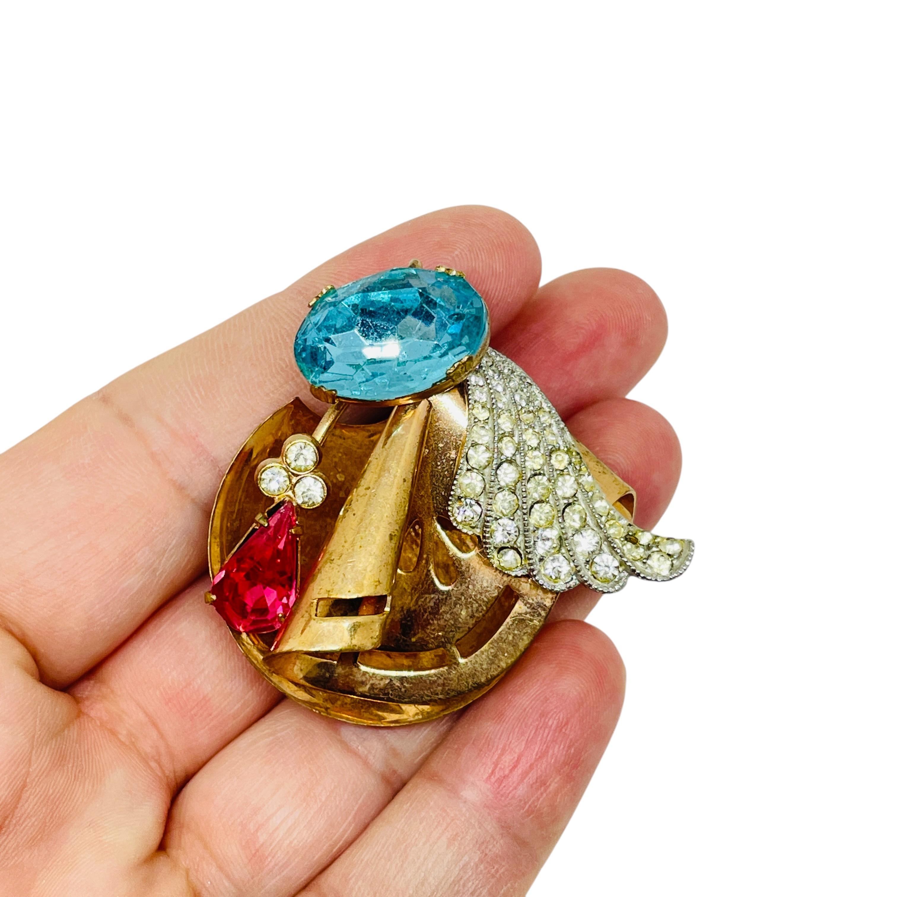 Vintage vergoldet rosa blau Glastöne einzigartige Brosche Pin im Angebot 1