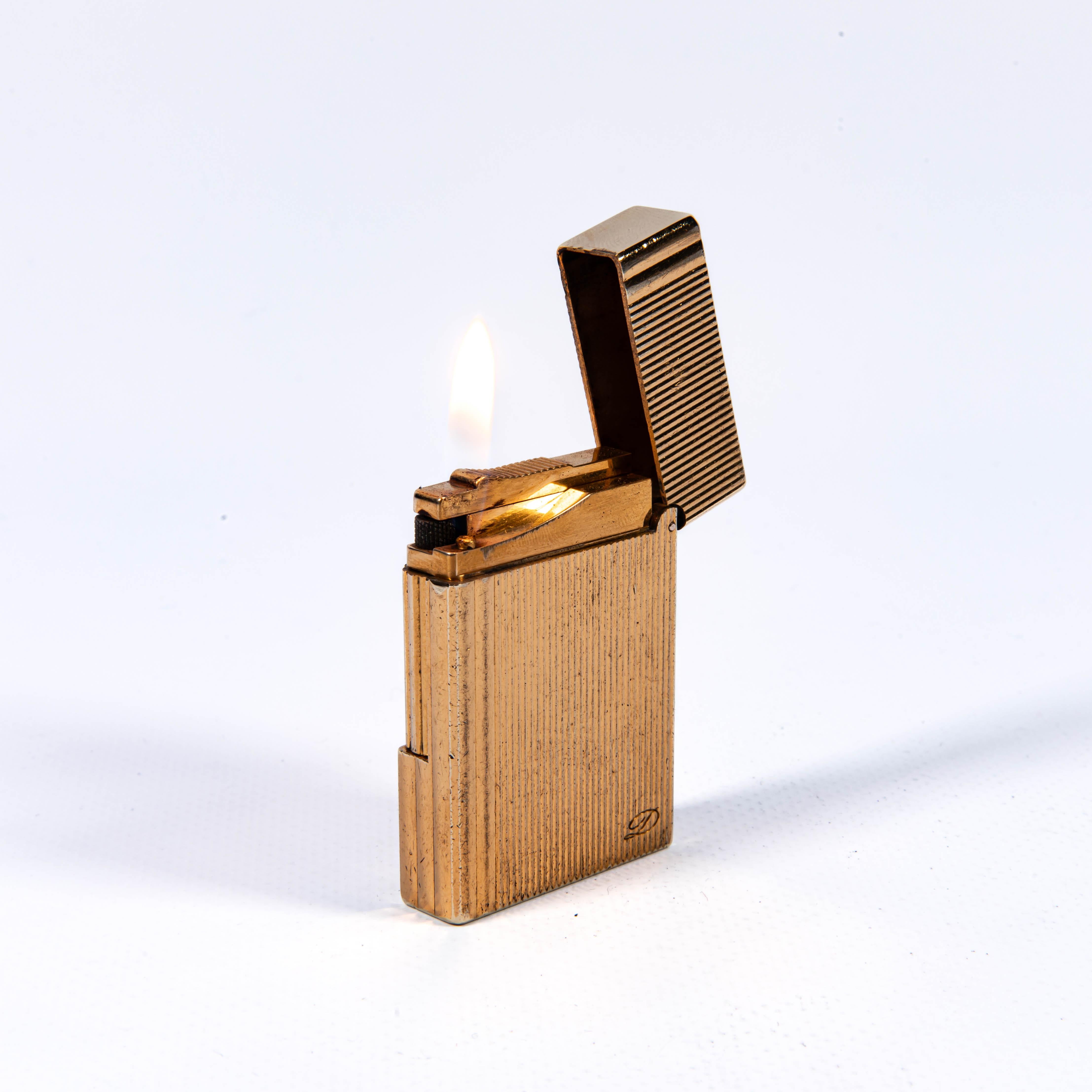 Vintage Gold Plated S.T. DUPONT Gatsby Lighter 1990s in vendita 3